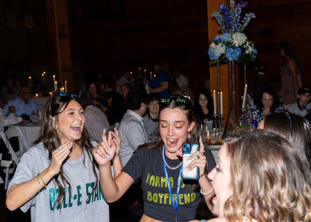 luxurykentuckybluefilmstylecoupleringscatholicmusichallwedding-61.jpg