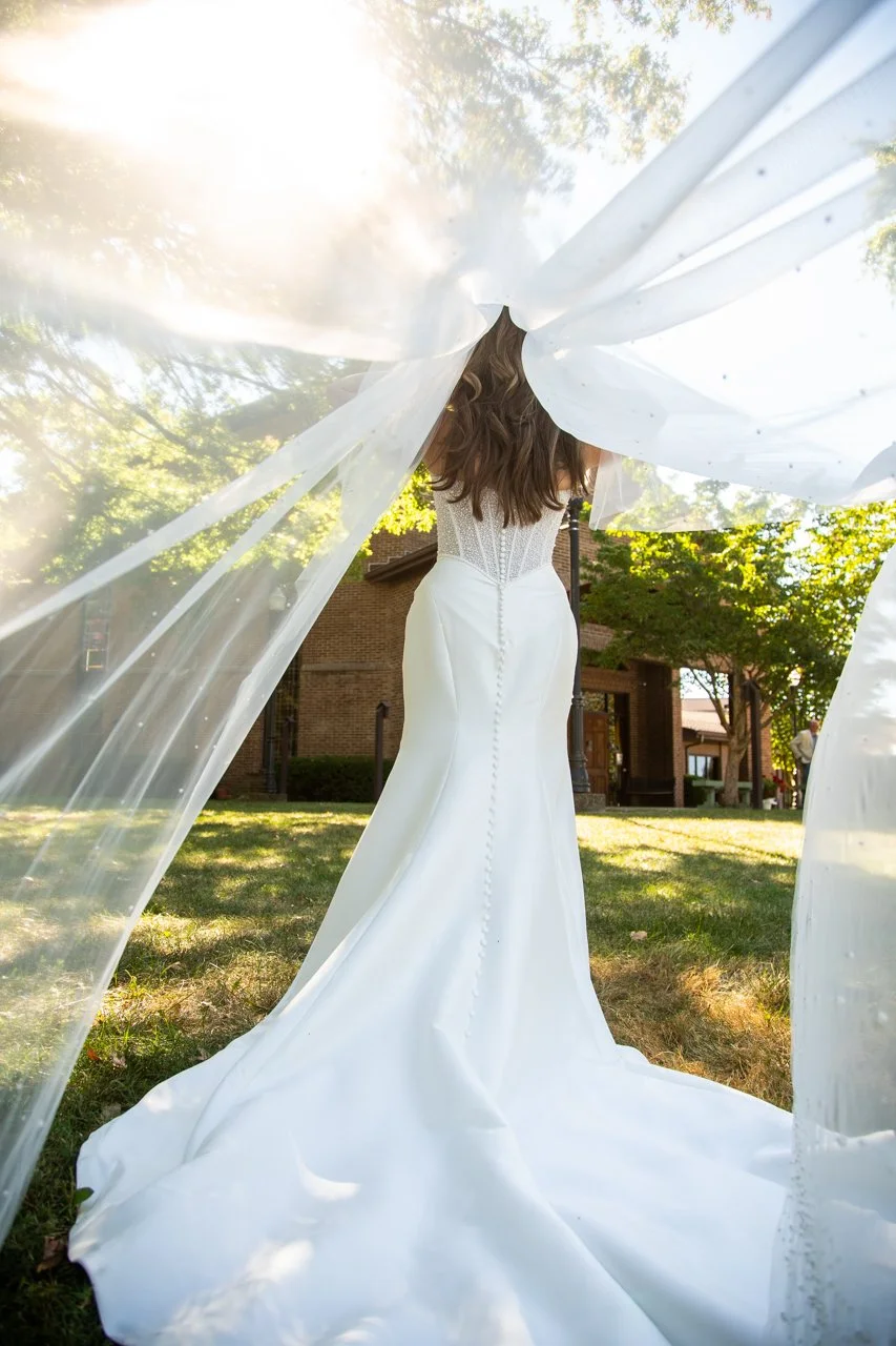 luxurykentuckybluefilmstylecoupleringscatholicmusichallwedding-44.jpg