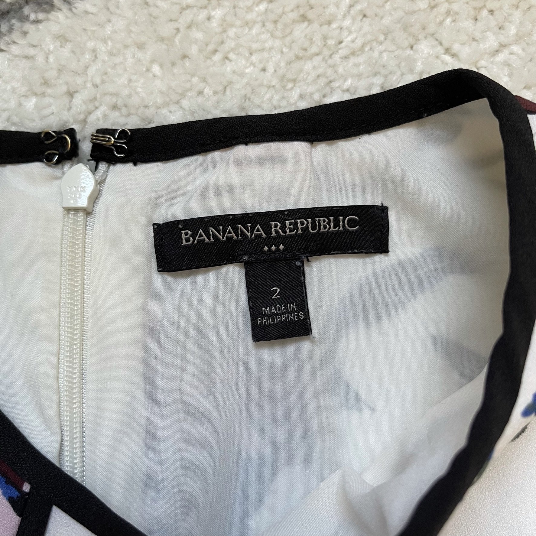 Brand and size tag