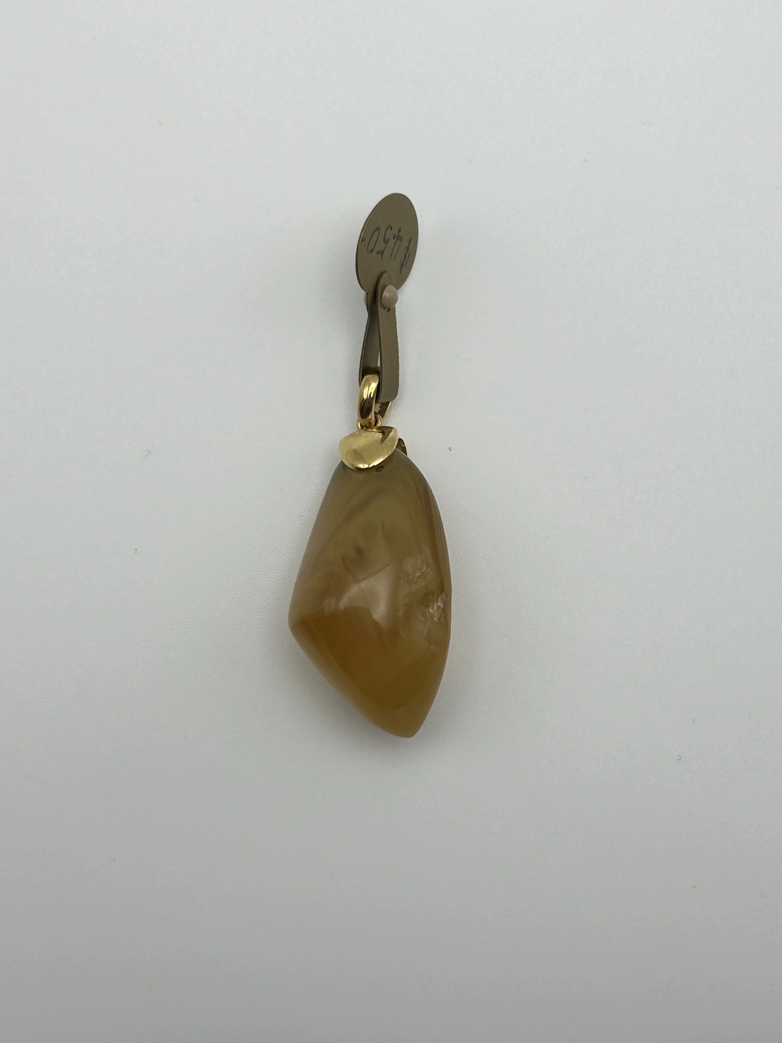 18 karat yellow gold Amber Pendant