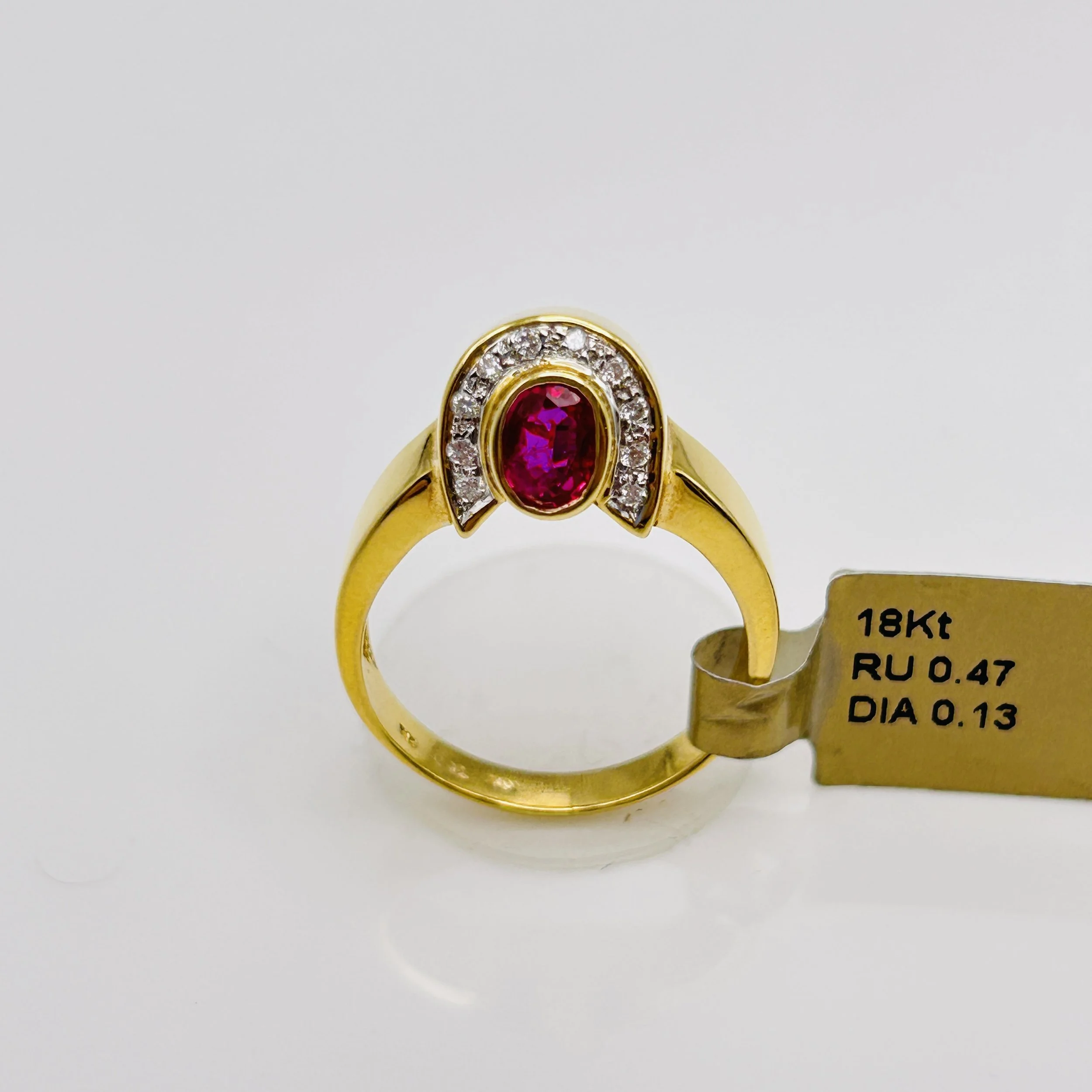 18 karat yellow gold Ruby ring with Diamonds - A-552-92 #012130