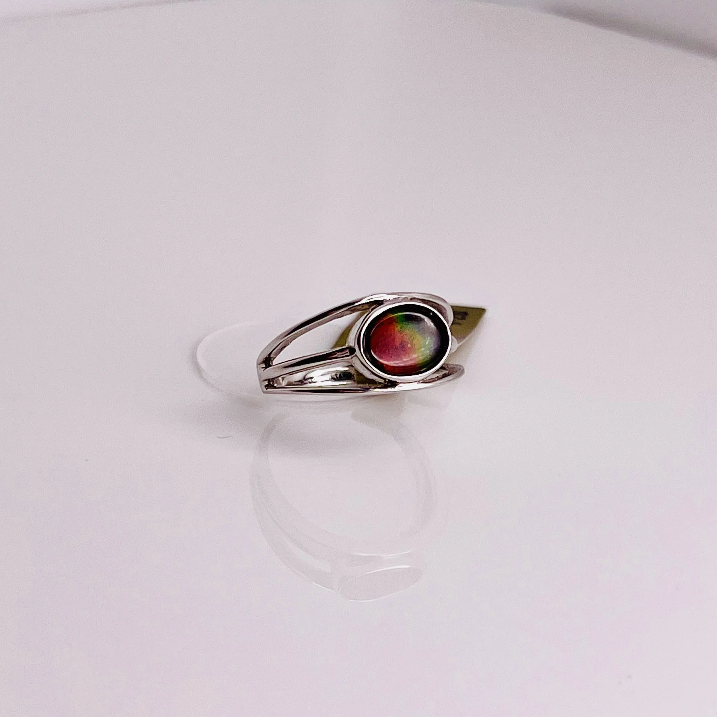 18 karat white gold Ammolite ring