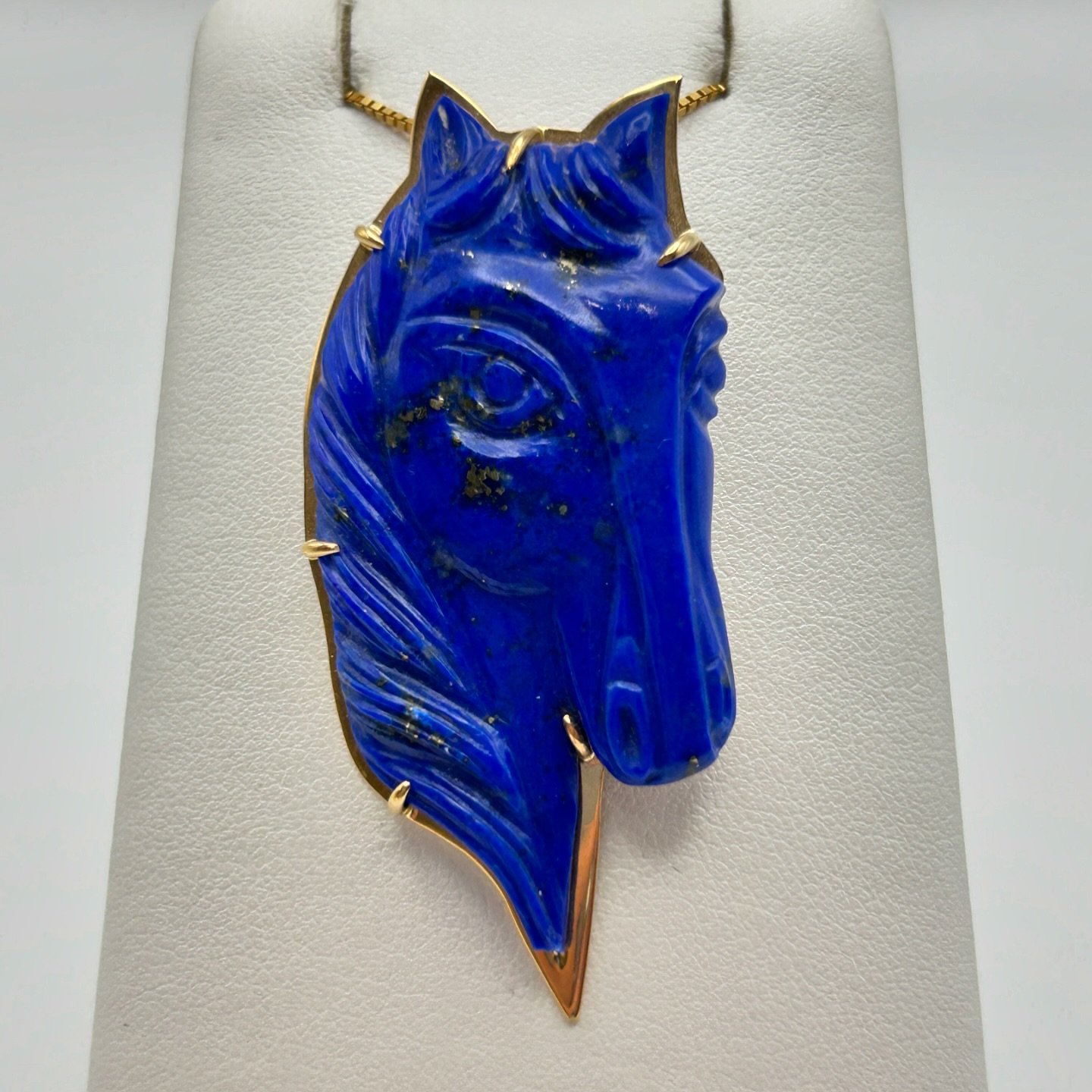 14 karat yellow gold Lapis Lazuli horse carving pendant

Need more information?
Please message us.

#finejewel #gold #earring #ring #necklace #everyday
#14k #14kgold #14kwhitegold #whitegold  #jewellery #jewelry #canadianmade #craftsman
#love #vyi #l