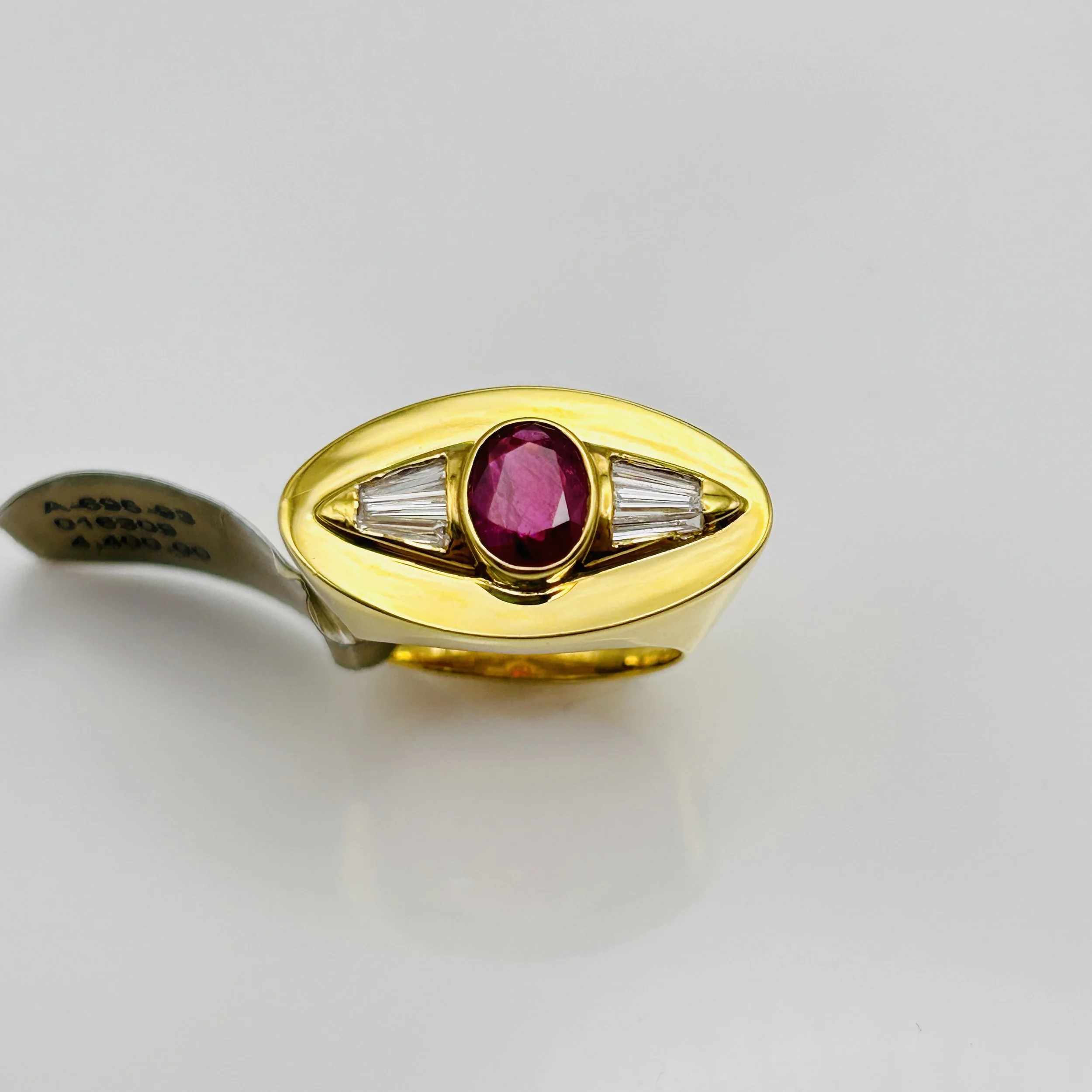 18 karat yellow gold Ruby ring with Diamonds - A-695-93 #016309