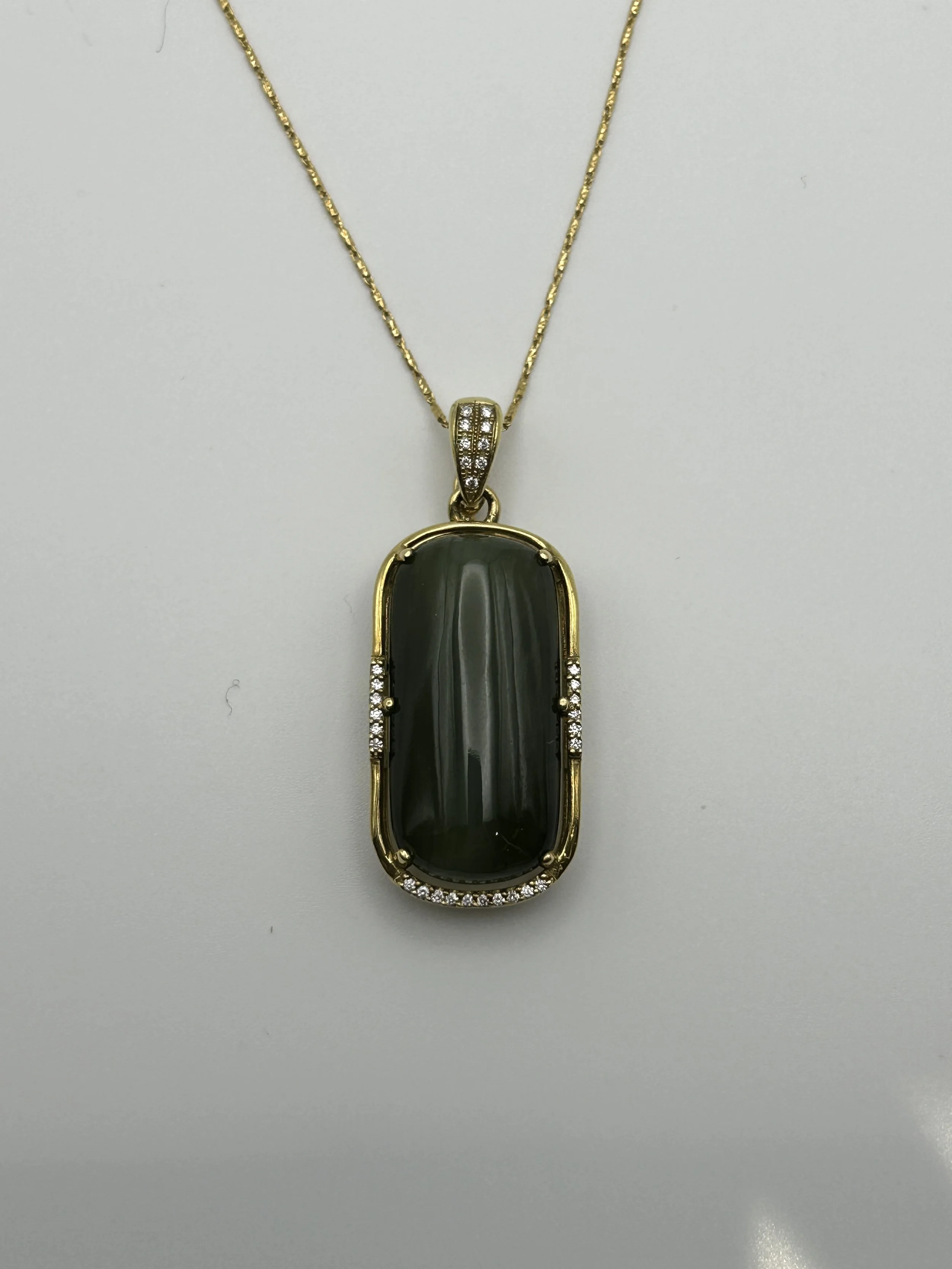 18 karat yellow gold Siberian Jade Cat's-eye pendant - ASP97 #01644-14