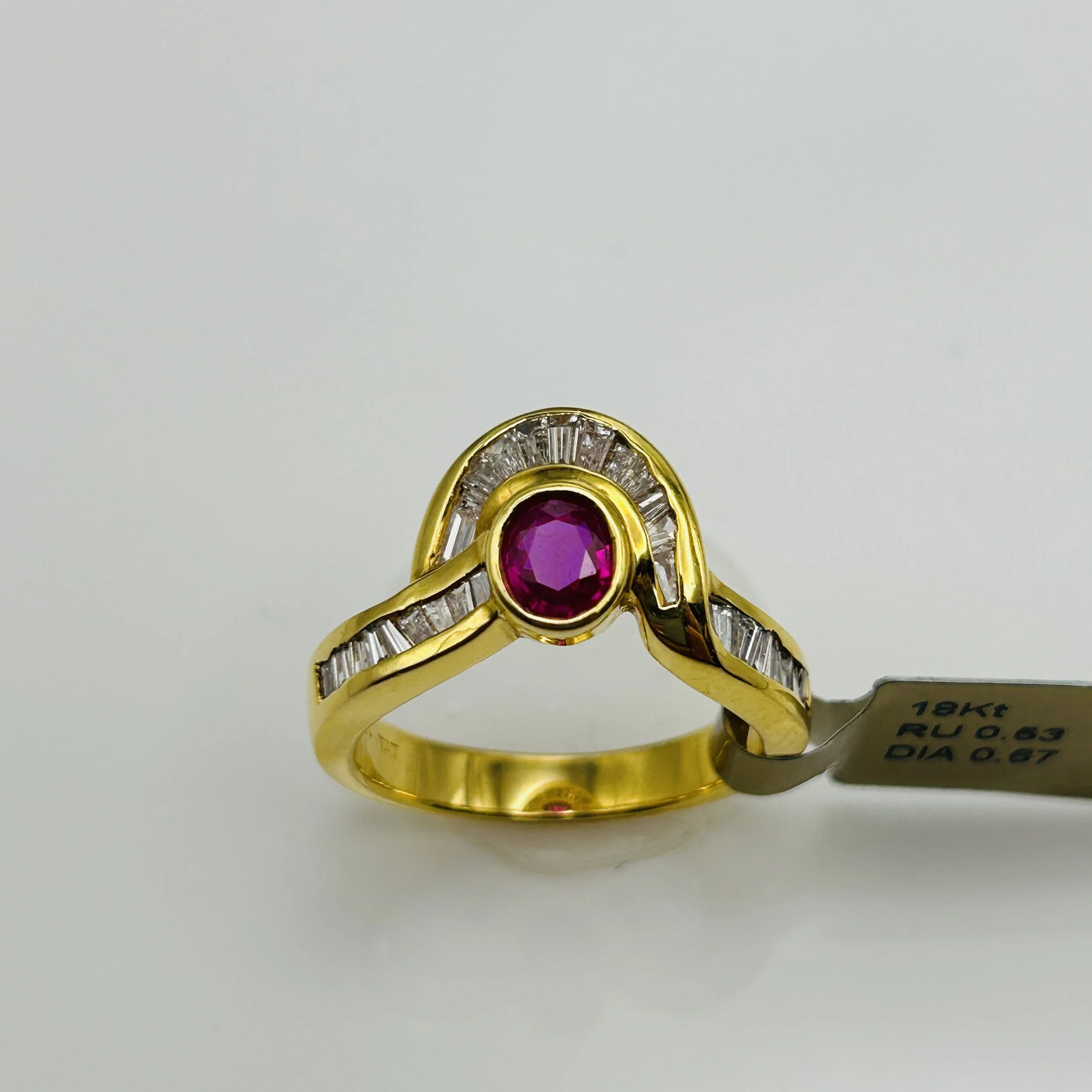 18 karat yellow gold Ruby ring with Diamonds - A-803-92 #16443