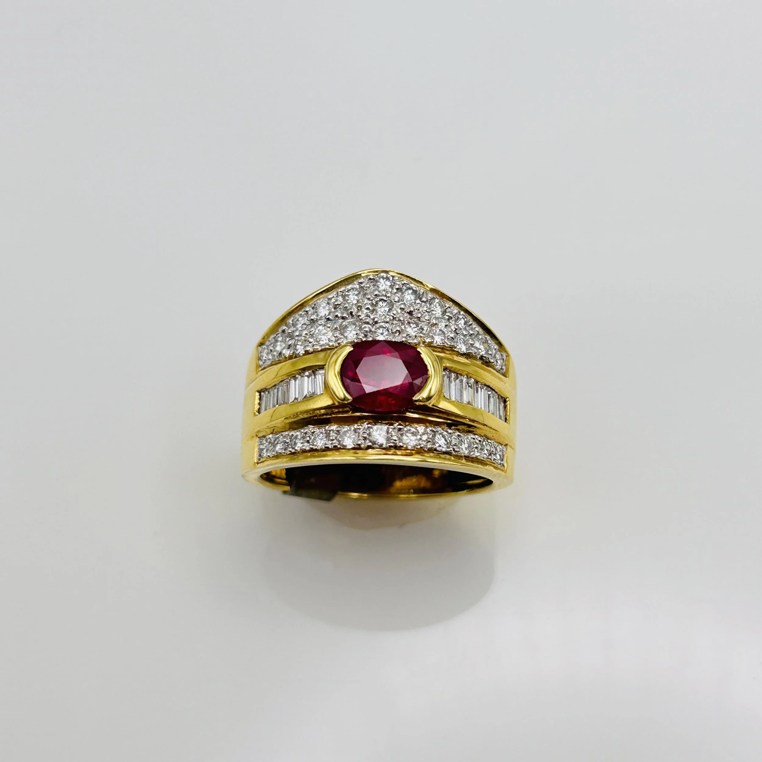 18 karat yellow gold Ruby ring with Diamonds - A-837-98 #010-018705