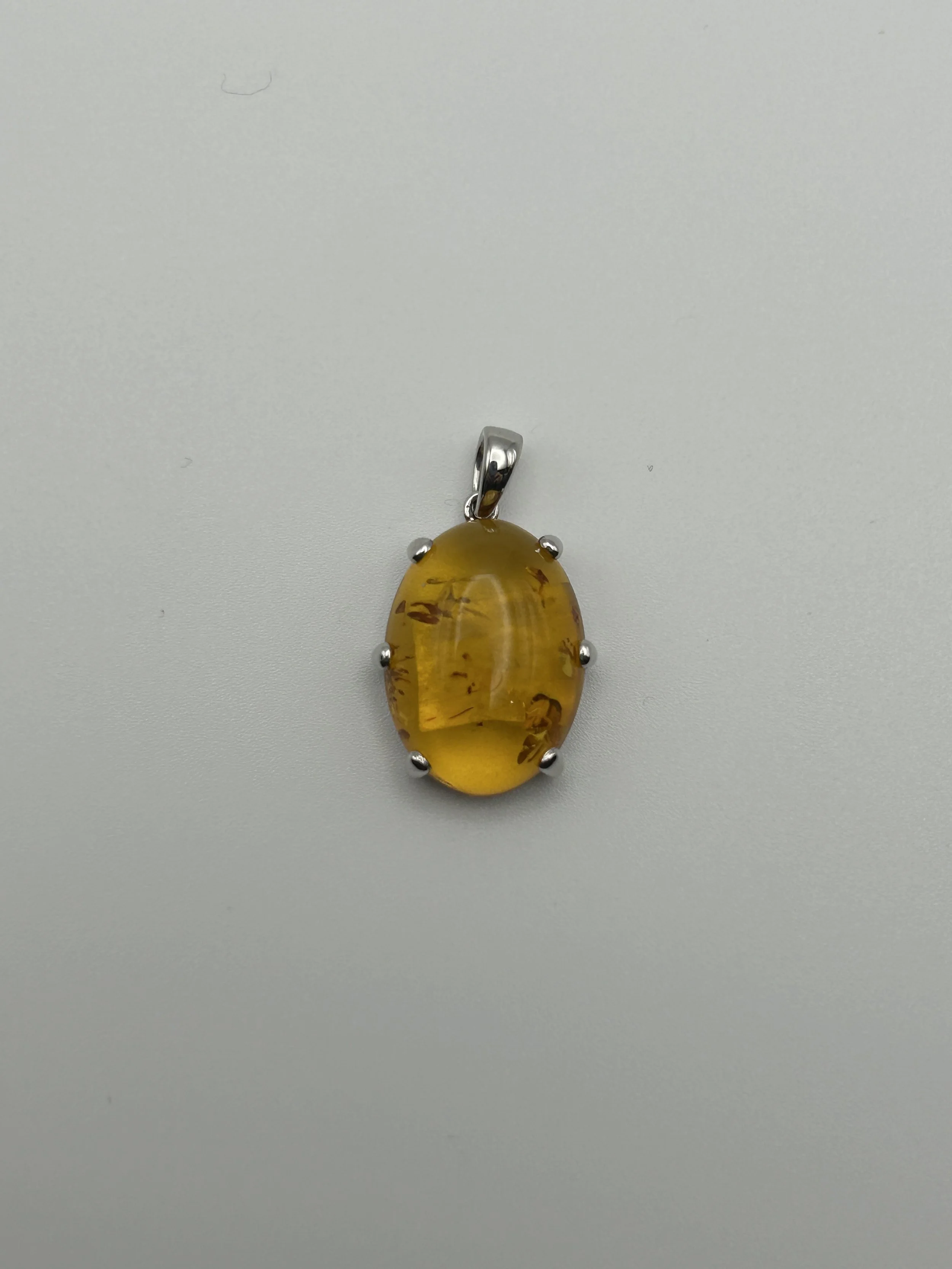 18 karat white gold Amber Pendant