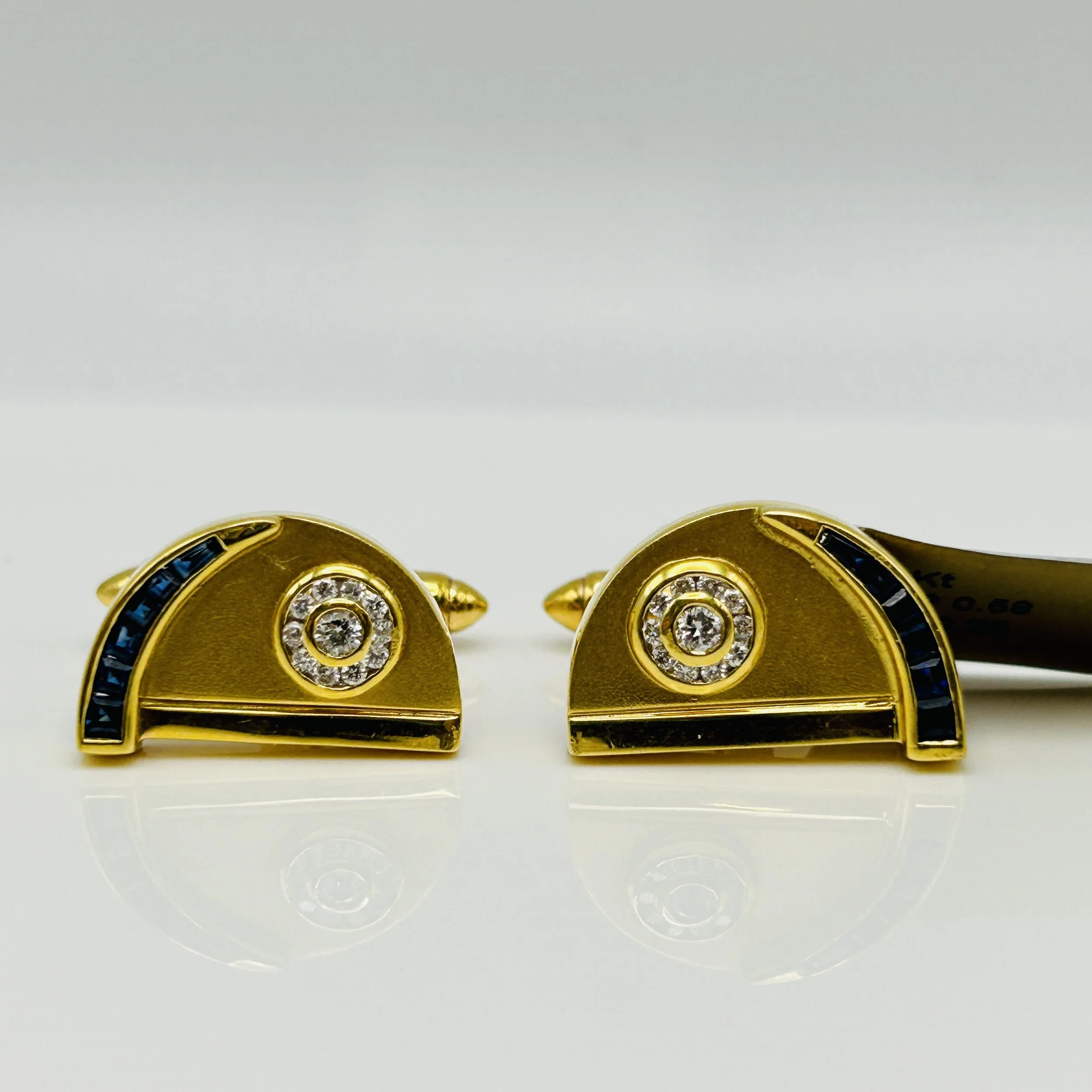 18 karat yellow gold Blue Sapphire Cufflinks with Diamonds - A-315-95#017824
