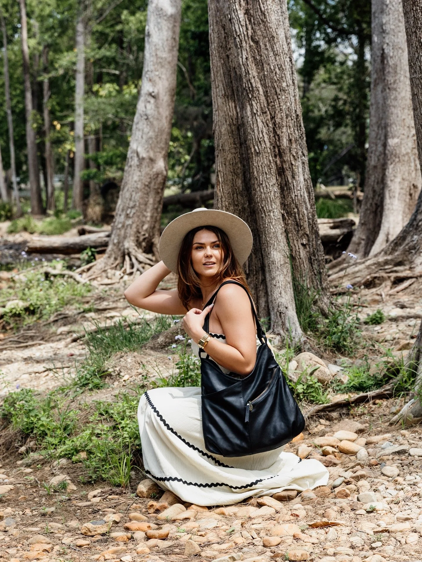 Today in the trees with @lillliithhhhh for @shedleather 🍃

#goldcoastphotographer #goldcoastmodel #goldcoastbusiness #lifestylephoto