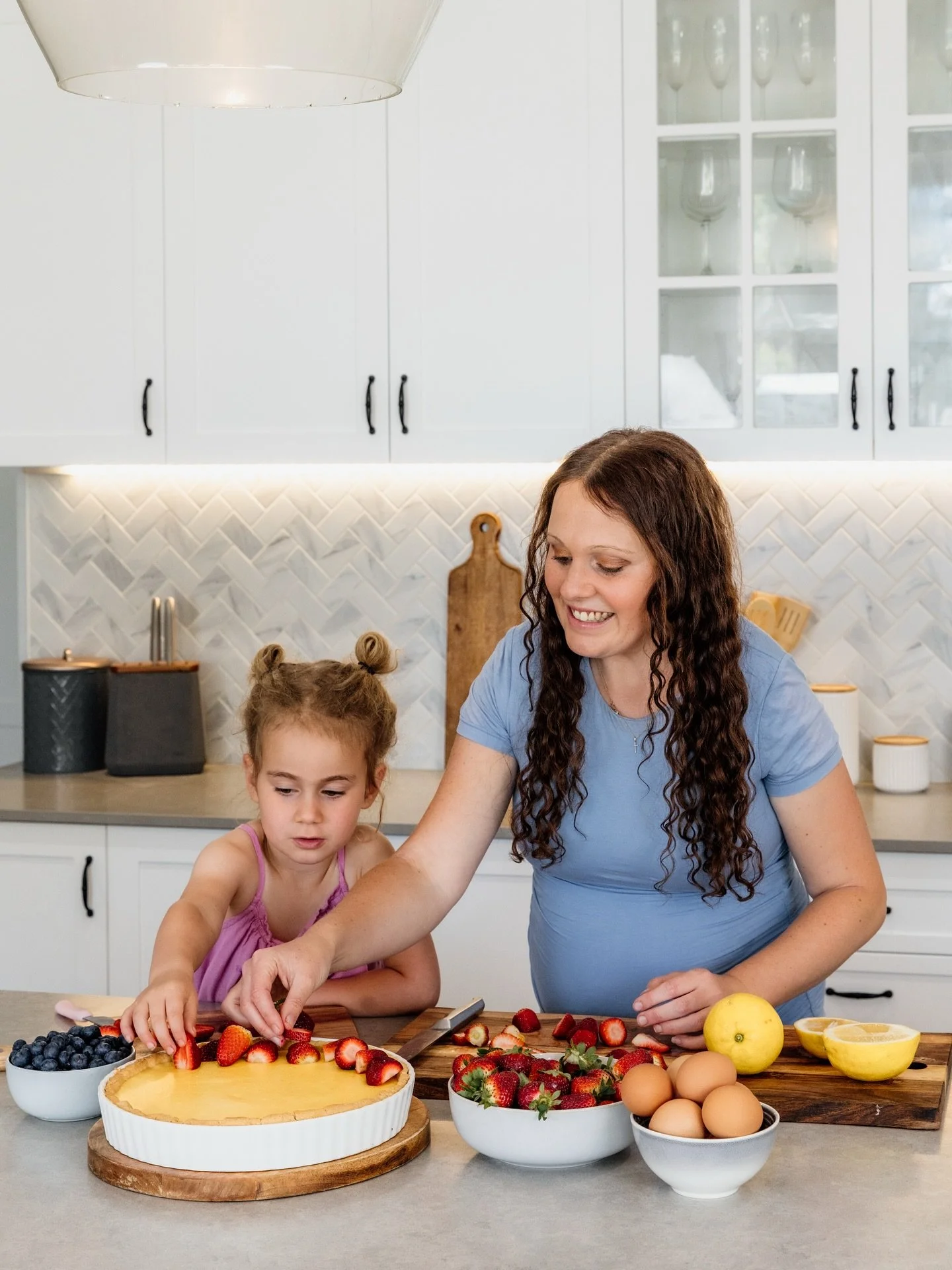 Shot this beautiful family a few weeks ago in their Mt Tamborine home for a new project they&rsquo;re working on. Little Tigerlily taught me some Greek words (and gifted me one of her drawings) and I got to eat that lemon pie (my fave) made from scra