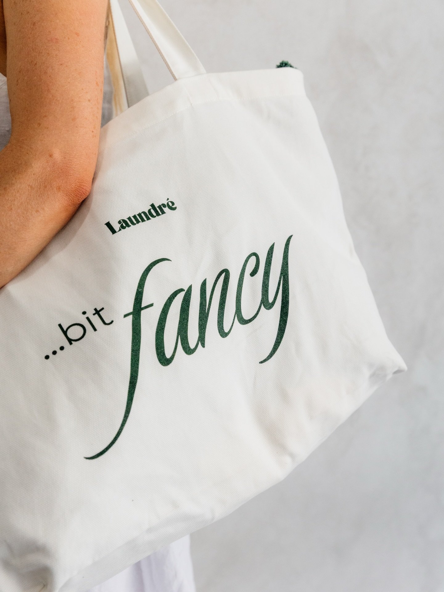 I&rsquo;ve always wanted to shoot a fashion campaign in a cool laundromat and now I&rsquo;ve found the perfect one(s). New branding shots for @laundreaustralia recently 🫧

#commercialphotography #goldcoastphotographer #goldcoastbusiness