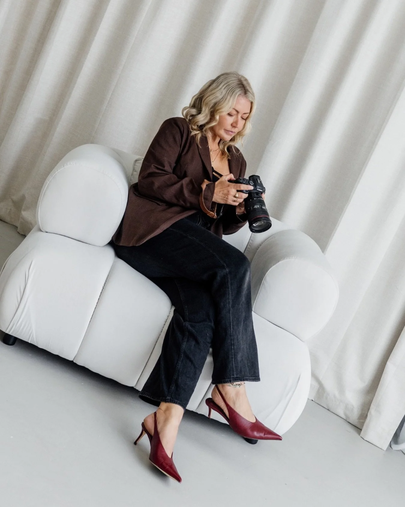 HELP PLEASE ~ I&rsquo;d love to know what you&rsquo;re interested to hear about from me, what you love from the content I already post, anything you want to know/learn that I can help with or if there&rsquo;s anything less business related and more p
