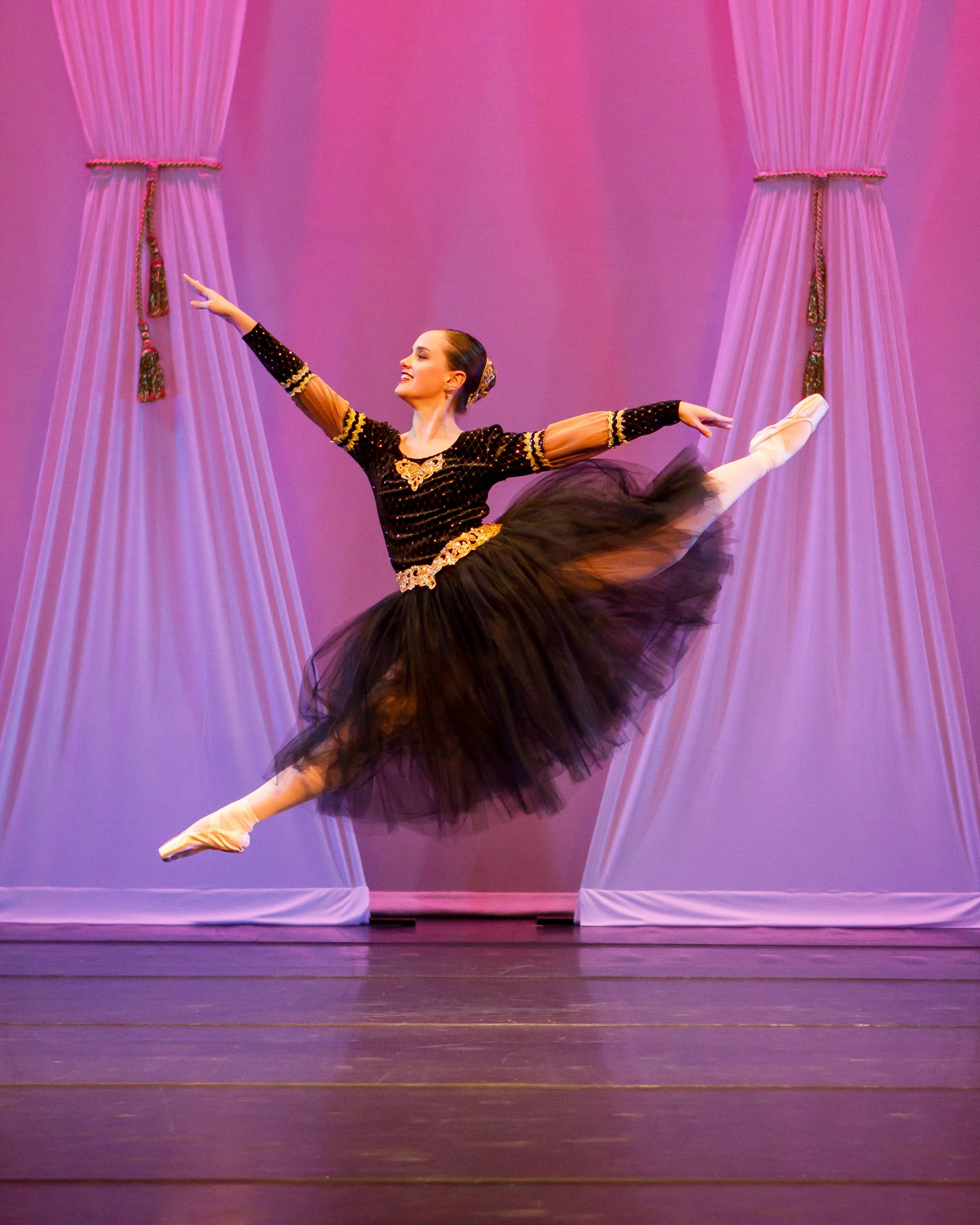 messiah lindsey jumping.jpg