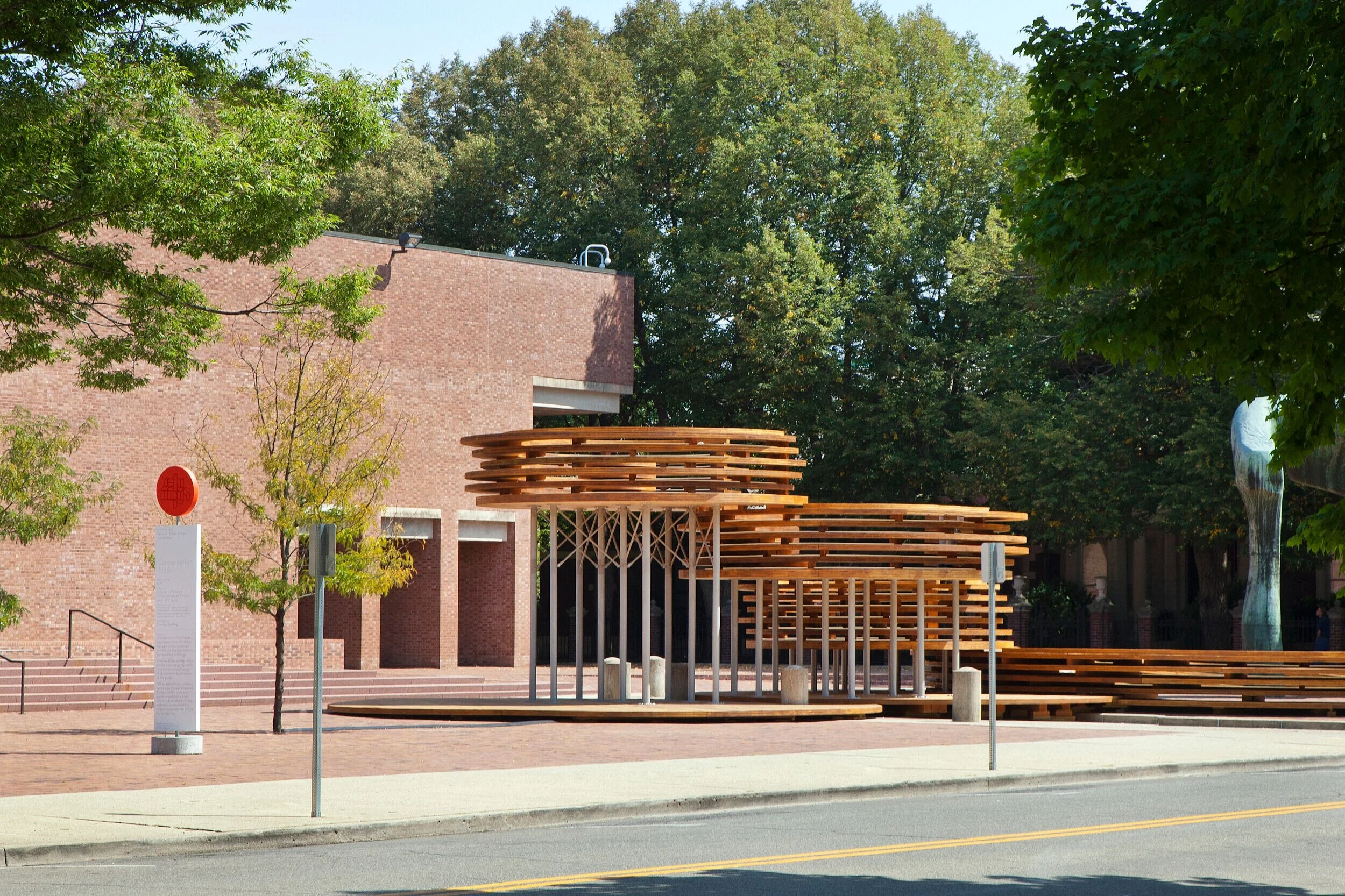 Conversation+Plinth_Kiosk_001.jpg