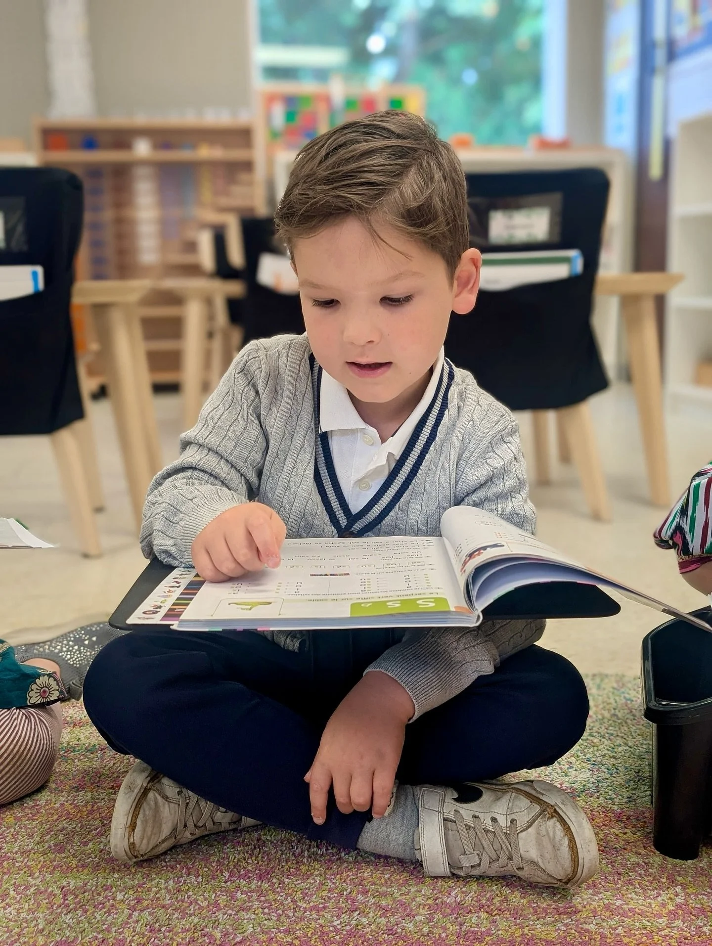 September gave us a strong and sunny start! 
From hands-on Montessori work to outdoor adventures, our learners are thriving in a seamless bilingual environment &mdash; exploring the same concepts in both French and English.
The beautiful weather gave