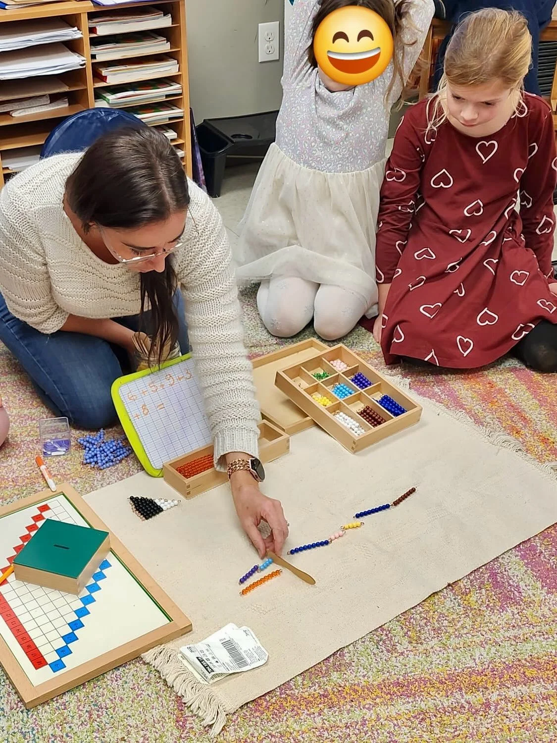 Here you see the Montessori Addition and Subtraction Snake Games. The goal of the game is to help children understand addition and subtraction concepts by building a &ldquo;snake&rdquo; of colored bead bars. It is a beautiful bridge from concrete to 