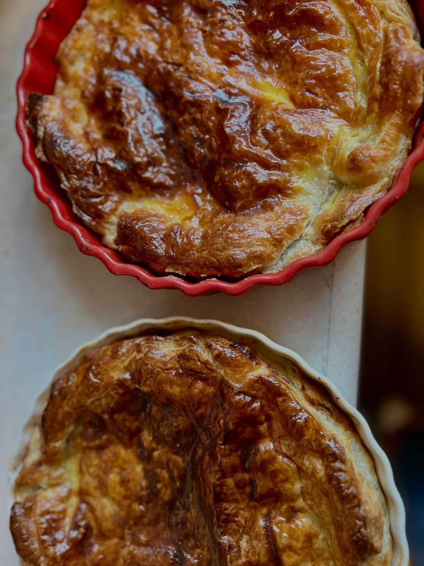 Galette des Rois at our French Bilingual Community School! 
This week we celebrated a beloved French tradition by sharing galette des rois, discovering the hidden f&egrave;ve, and crowning our kings and queens for the day 👑🥧#GaletteDesRois #FrenchT