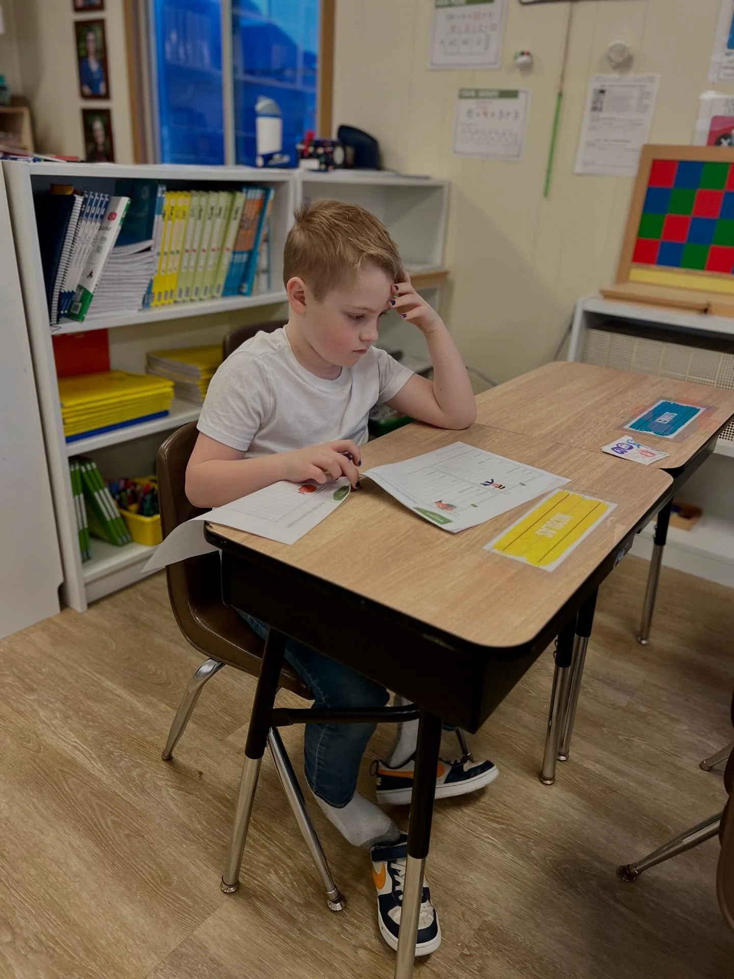 Montessori works beautifully at the elementary level.
In our Upper Elementary classroom, students think critically, collaborate, and learn at their own pace&mdash;building confidence and a lifelong love of learning.
Visit us and see it for yourself. 
