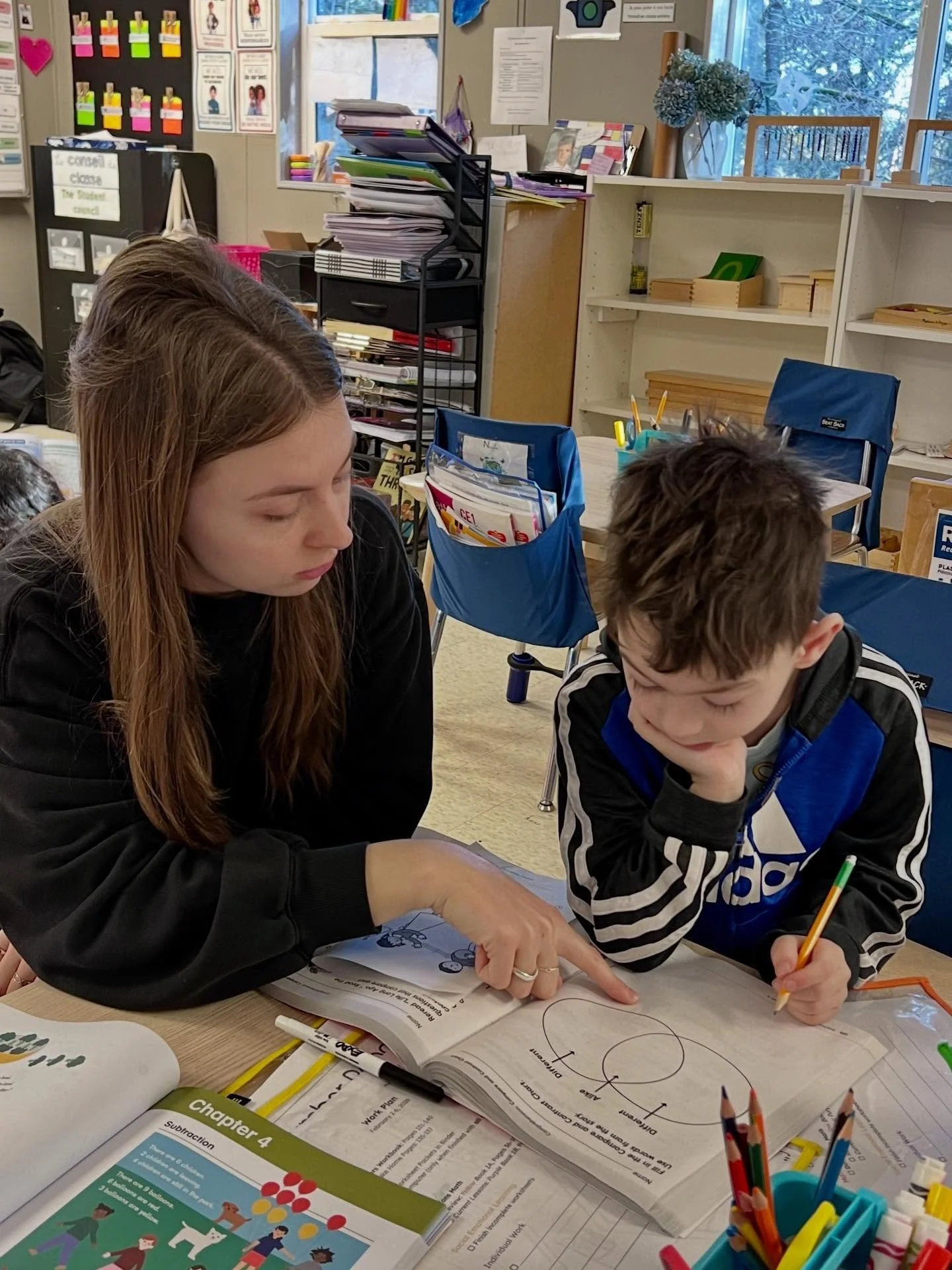 Happy Monday Everyone! Let&rsquo;s learn something new today, try something challenging, and support each other along the way. #leslilascommunity #montessori #bilingualeducation #rencheducation #kirklandparents