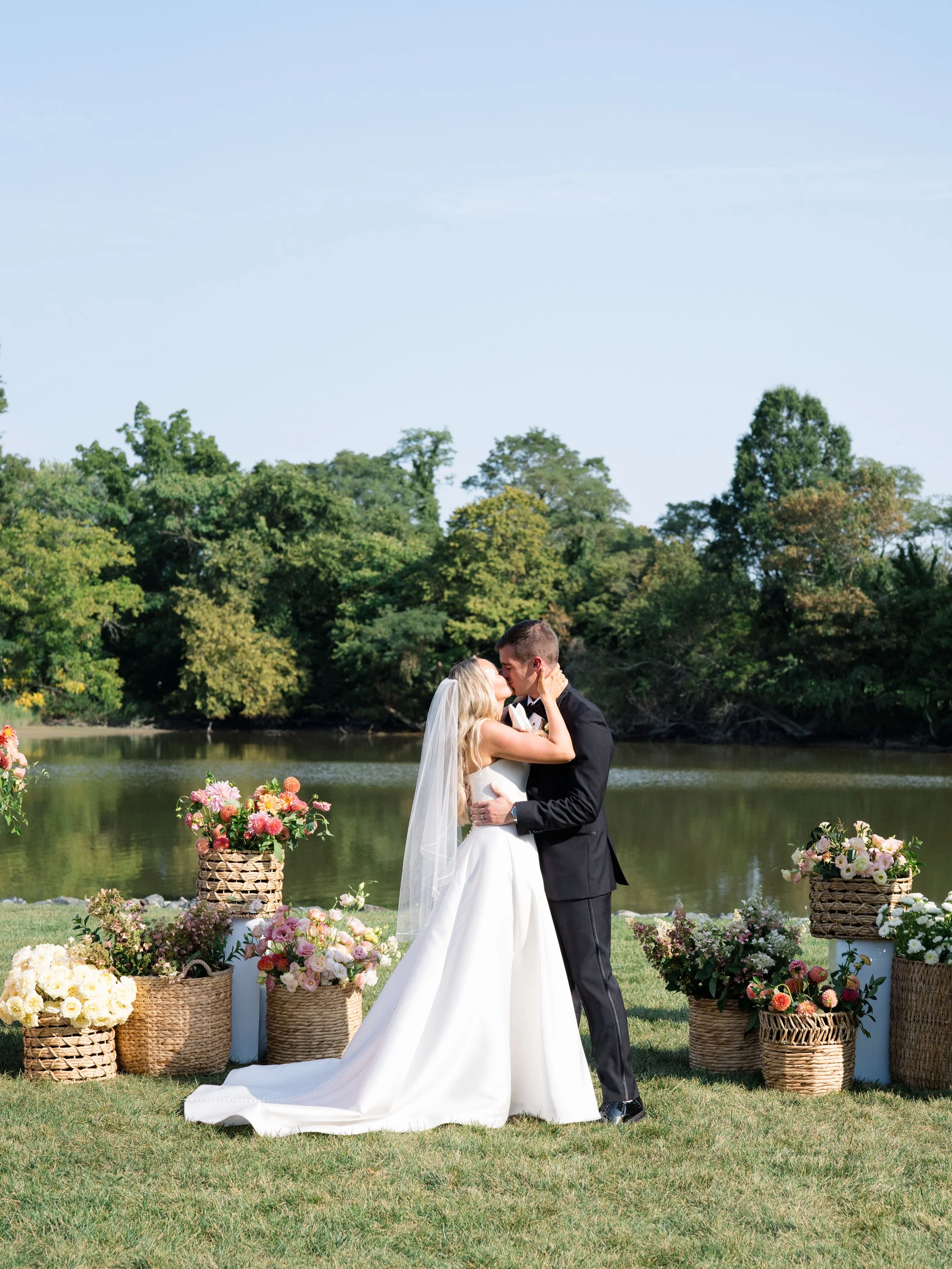 Claire_Bobby_CourtneyLindenPhotography_0856.jpg