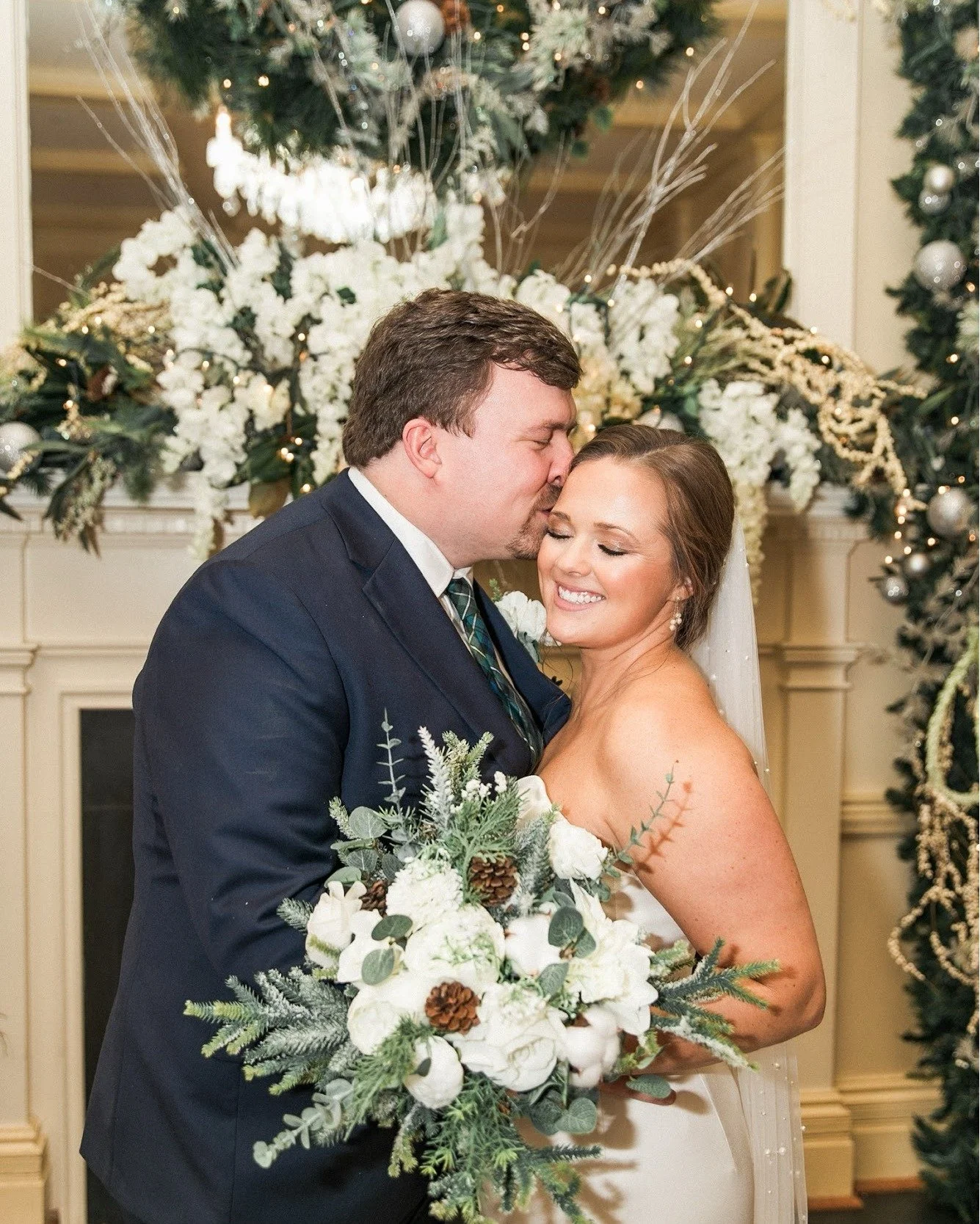 Winter weddings just hit different ❄️
12.23.23 was filled with soft light, quiet moments, and the kind of love that feels effortless. Watching these two melt into each other, laugh between poses, and savor every second was the sweetest reminder of wh
