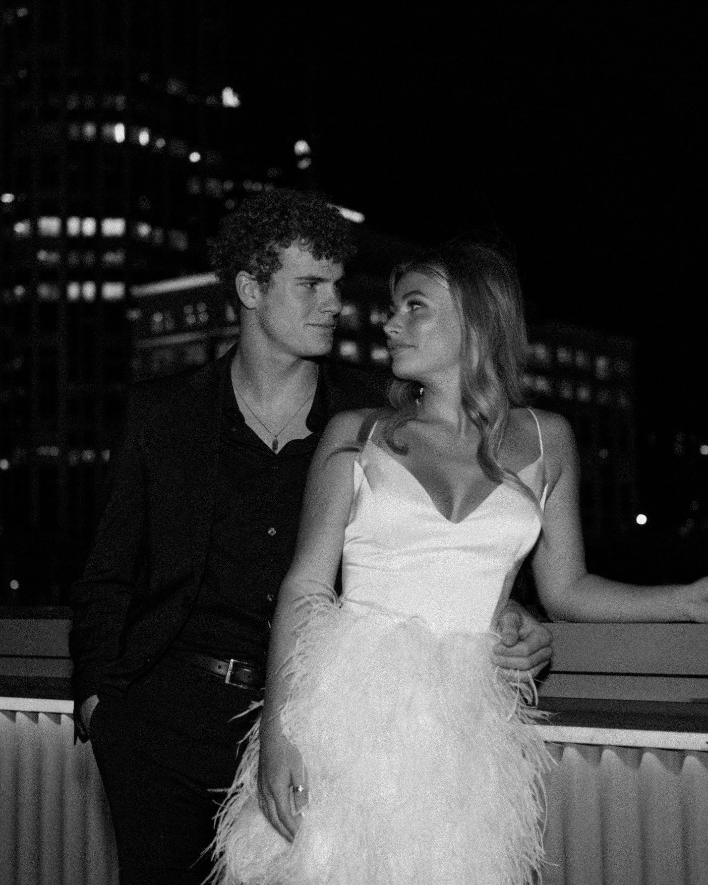 tis the season to be engaged 💍

now what?! here's a quick guide for the best order of booking your wedding vendors: 
1. wedding planner 
2. venue 
3. photographer &amp; videographer 
4. stationary 
5. hair &amp; makeup artist 
6. florist 
7. enterta