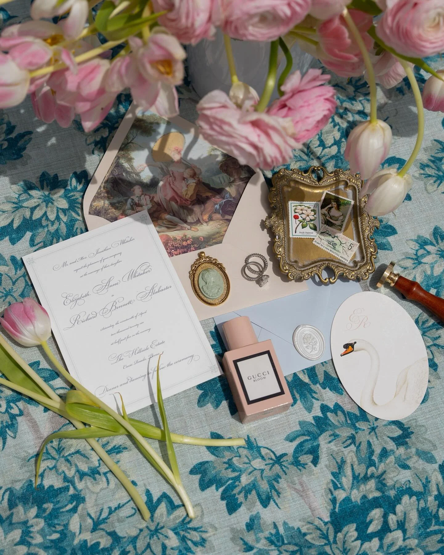 Primrose hues, delicate details, and a love story that feels like it bloomed straight out of a daydream 🌸
Sharing a first look at our DFW editorial this one is something special 

Vendors✨
venue &mdash; @thehillsideestatetx 
florals &mdash; @blushed