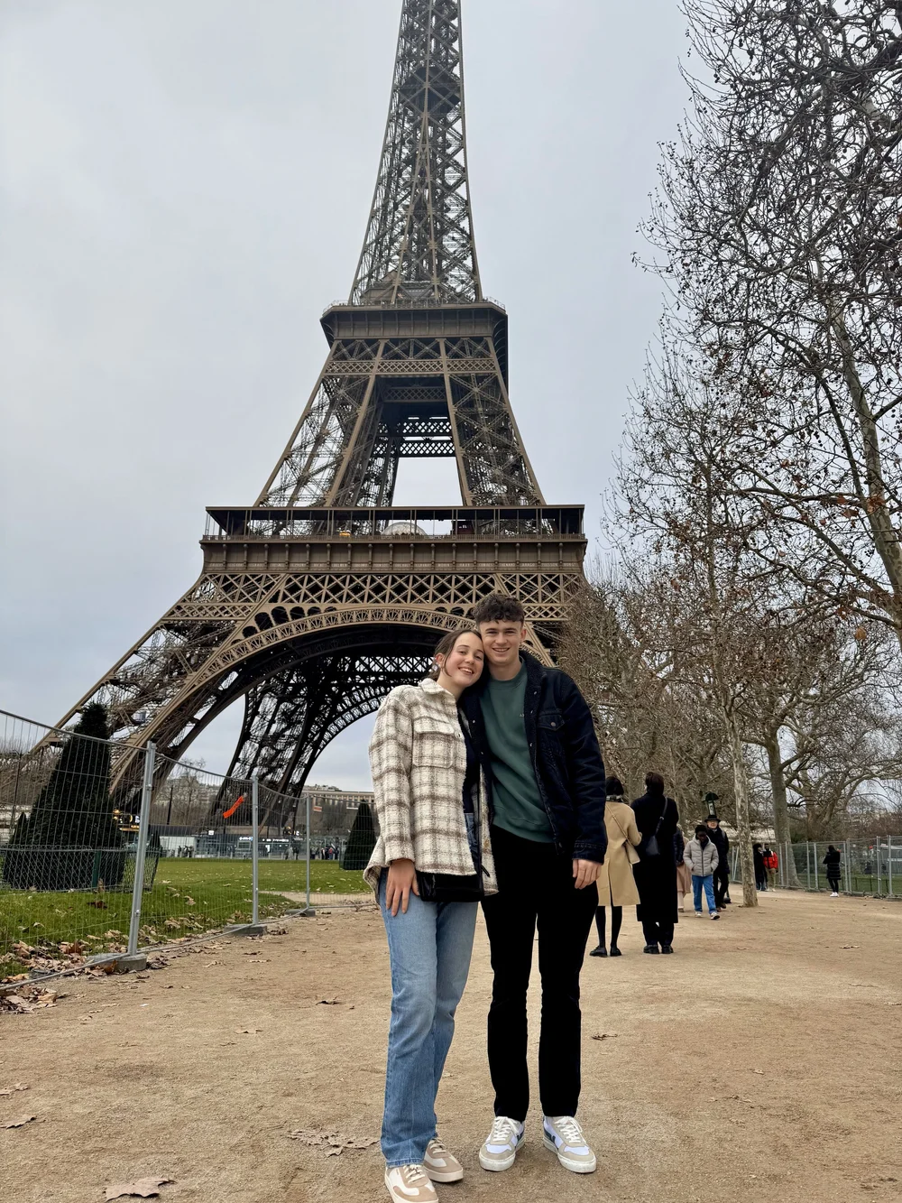première vue de la tour eiffel .jpg