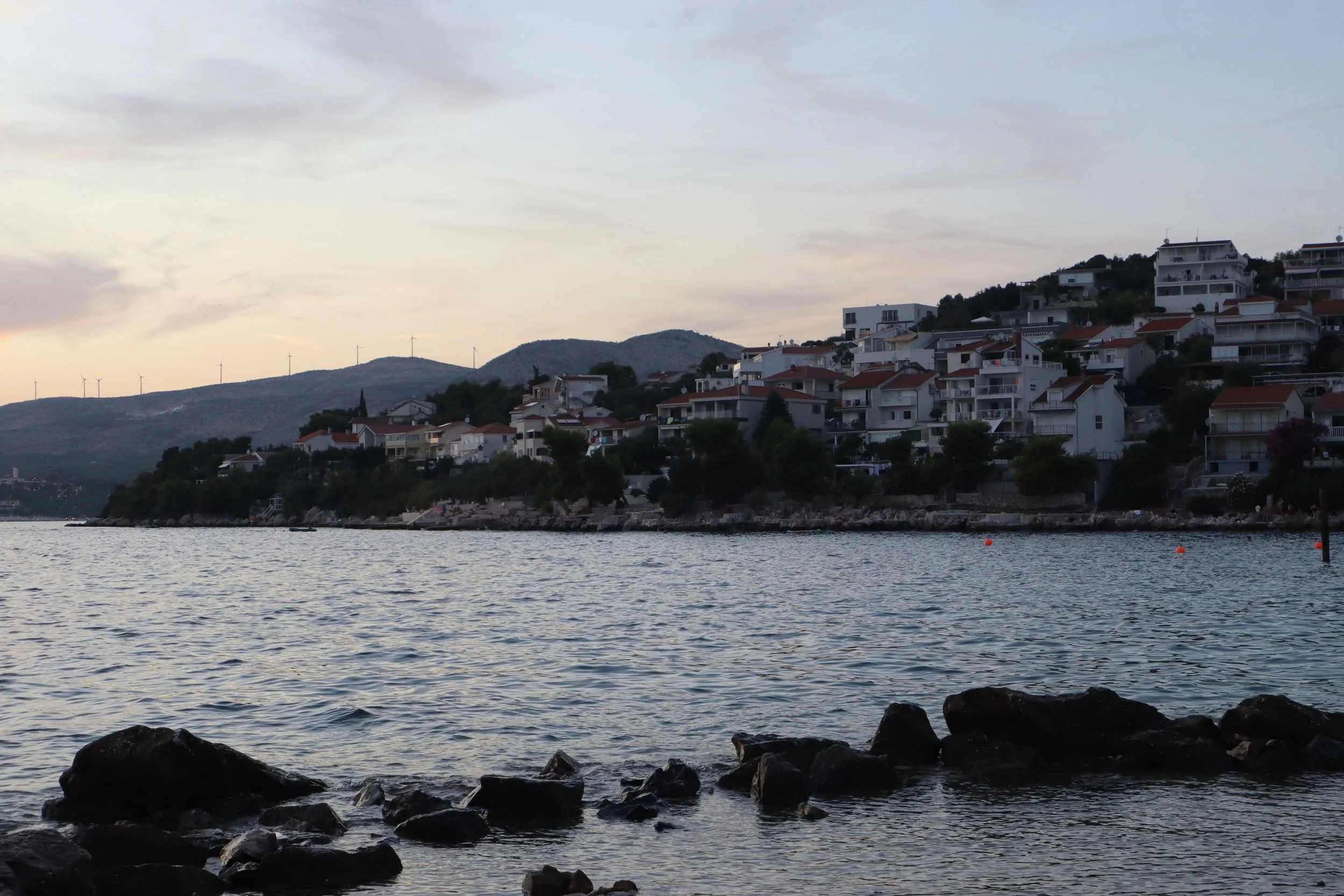 horizontal sunset rocks.JPG