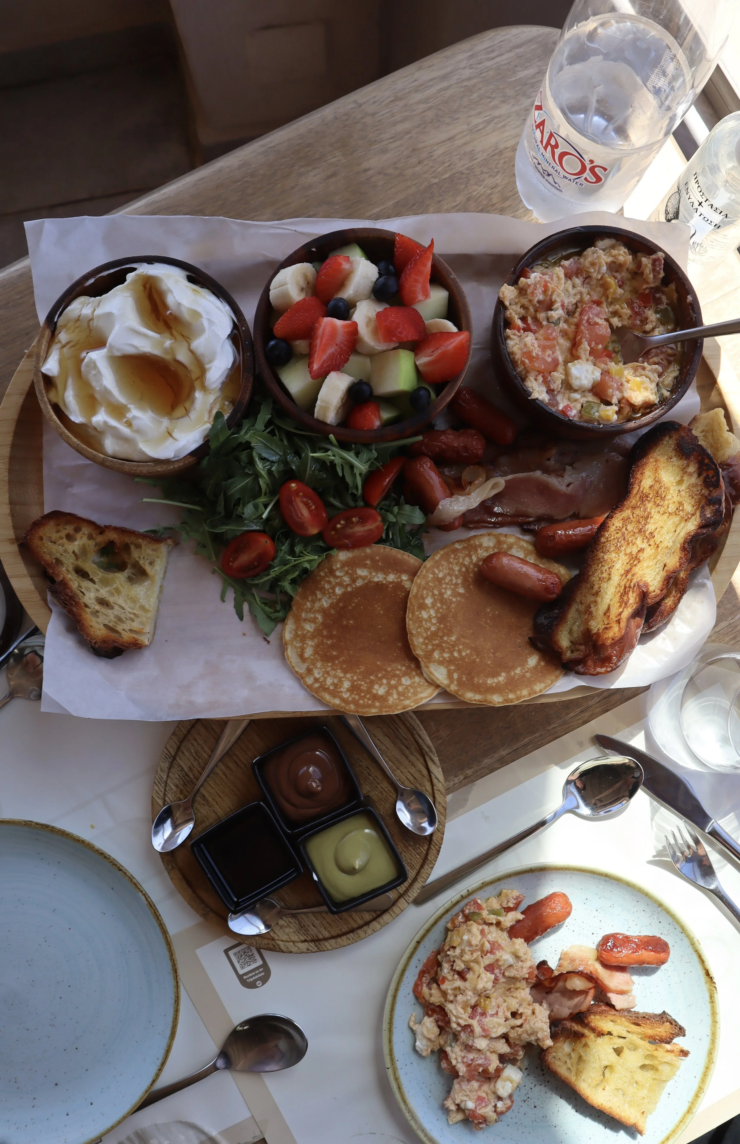 shared brekkie.JPG