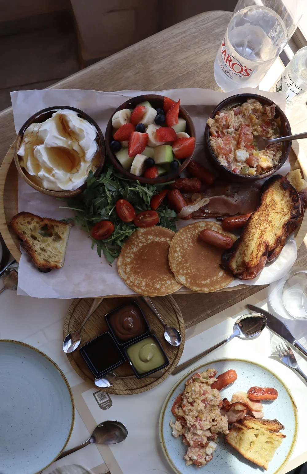 shared brekkie.JPG