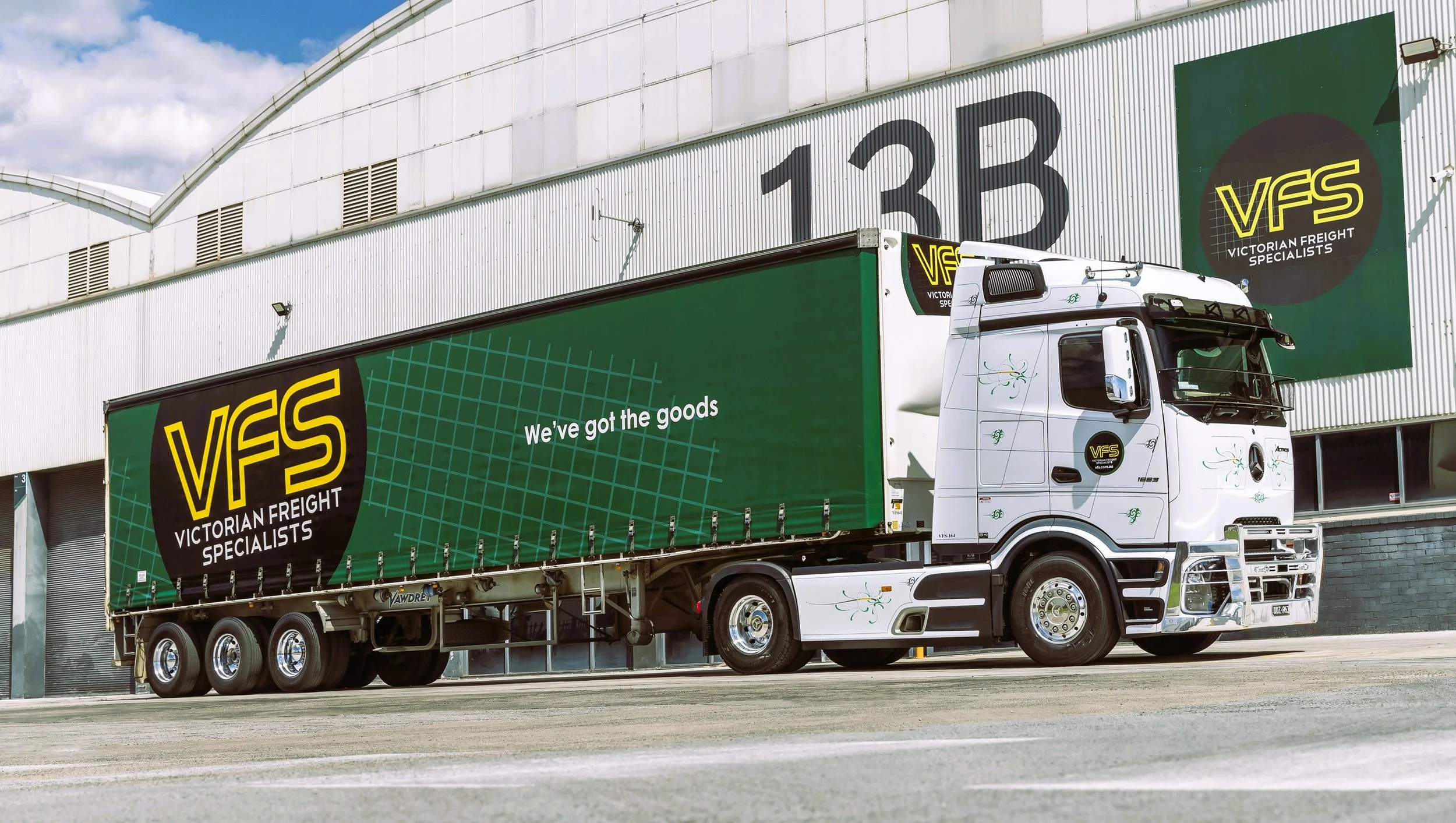 INDUSTRY NEWS: Daimler/Fuso/M-B. Hino. Protran. Volvo.