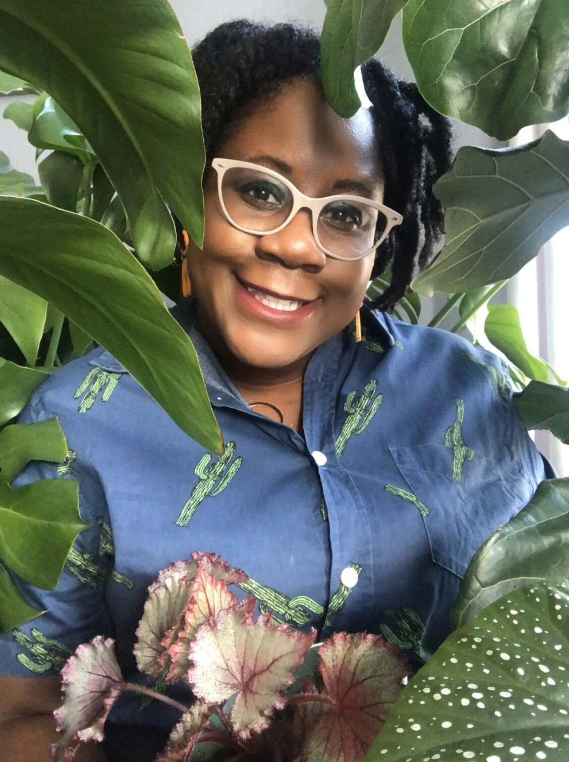 Ask a Plant Stylist: Girl, How Do Plants Clean The Air?