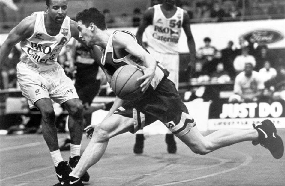 mark_dickel_pictured_running_the_point_against_nor_1638008610.jpg