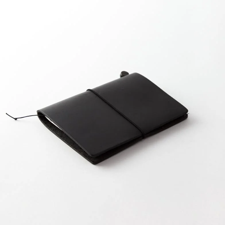 Traveler's Company Japan – Leather Notebook Passport Black