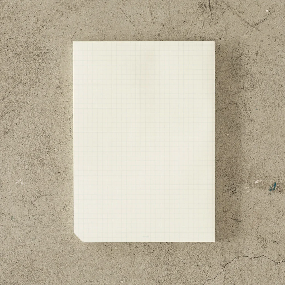 Midori Notepad A5 Grid - 2.jpg