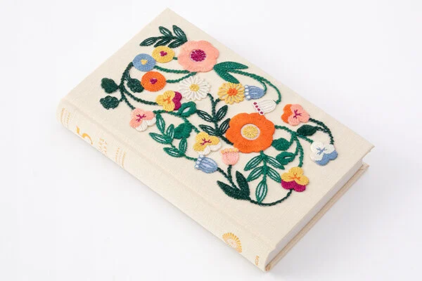 Embroided 5 Year Diary - 7.jpg