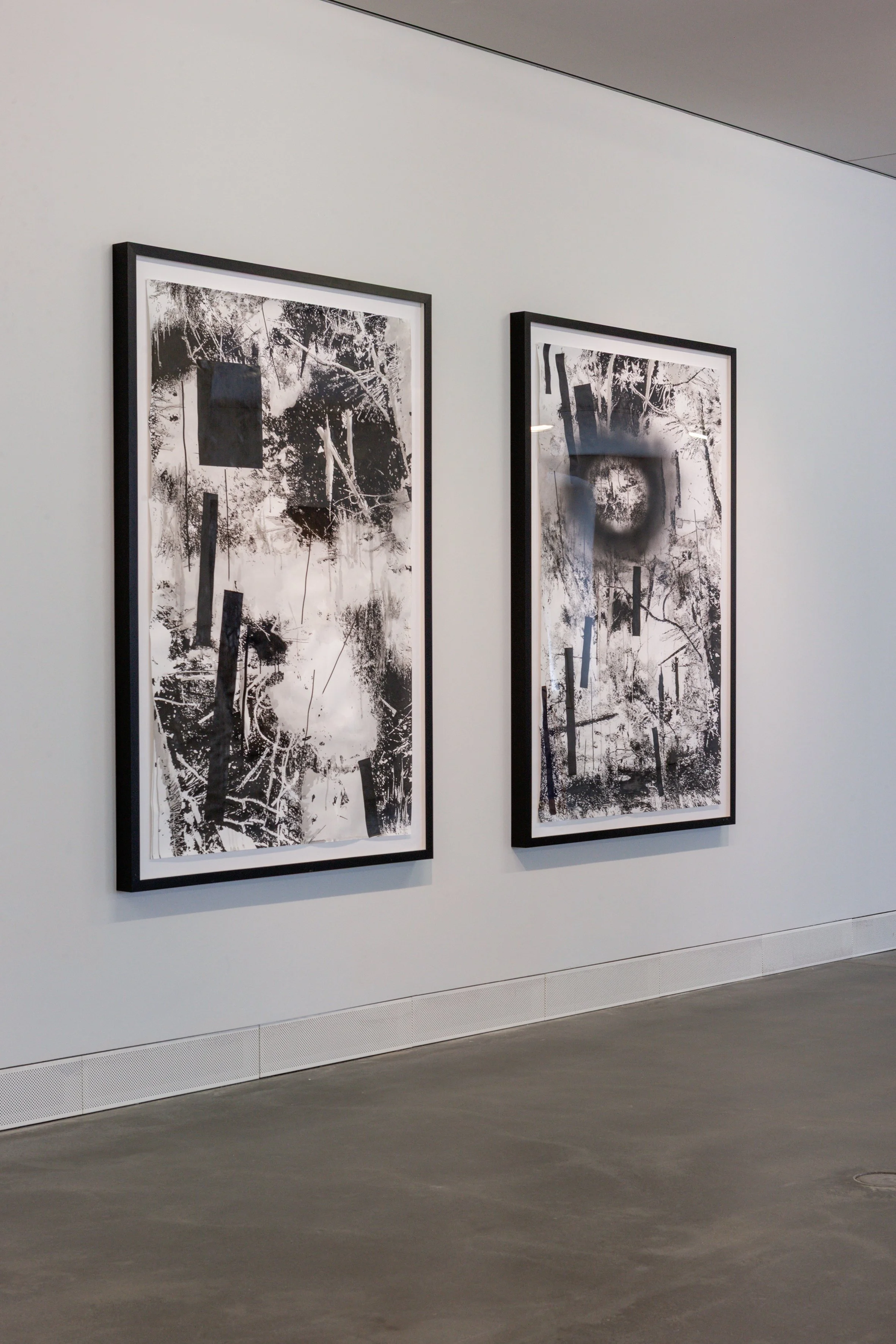 Yehudit Sasportas
1. CODED PAPERS 1, 2018, Tusche auf Papier, 150 x 100 cm, Courtesy the artist und Sommer Contemporary Art, Tel-Aviv/Zürich und Eigen+Art, Berlin/Leipzig, Foto: Uwe Walter, Berlin
2. CODED PAPERS 2, 2018, Ink on paper, 150 x 100 cm,