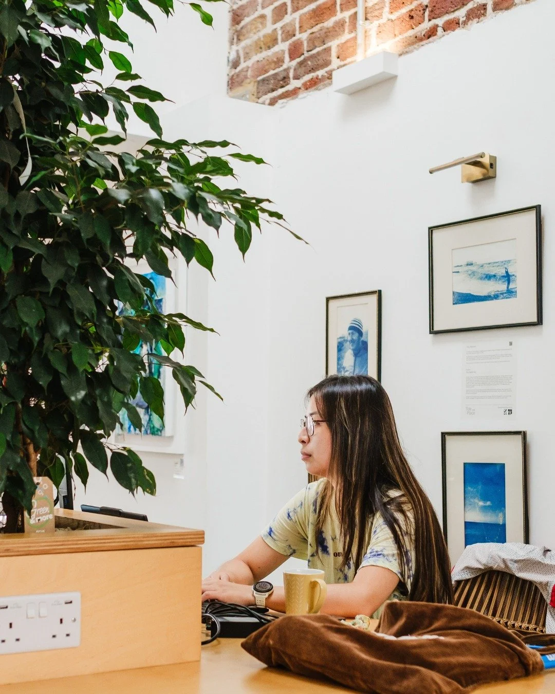 Did you know? Around 30% of coworking users join a workspace not only for a change of environment, but out of a need for a tranquil setting that enables them to really get their head down and focus with fewer distractions than what a home or coffee-s