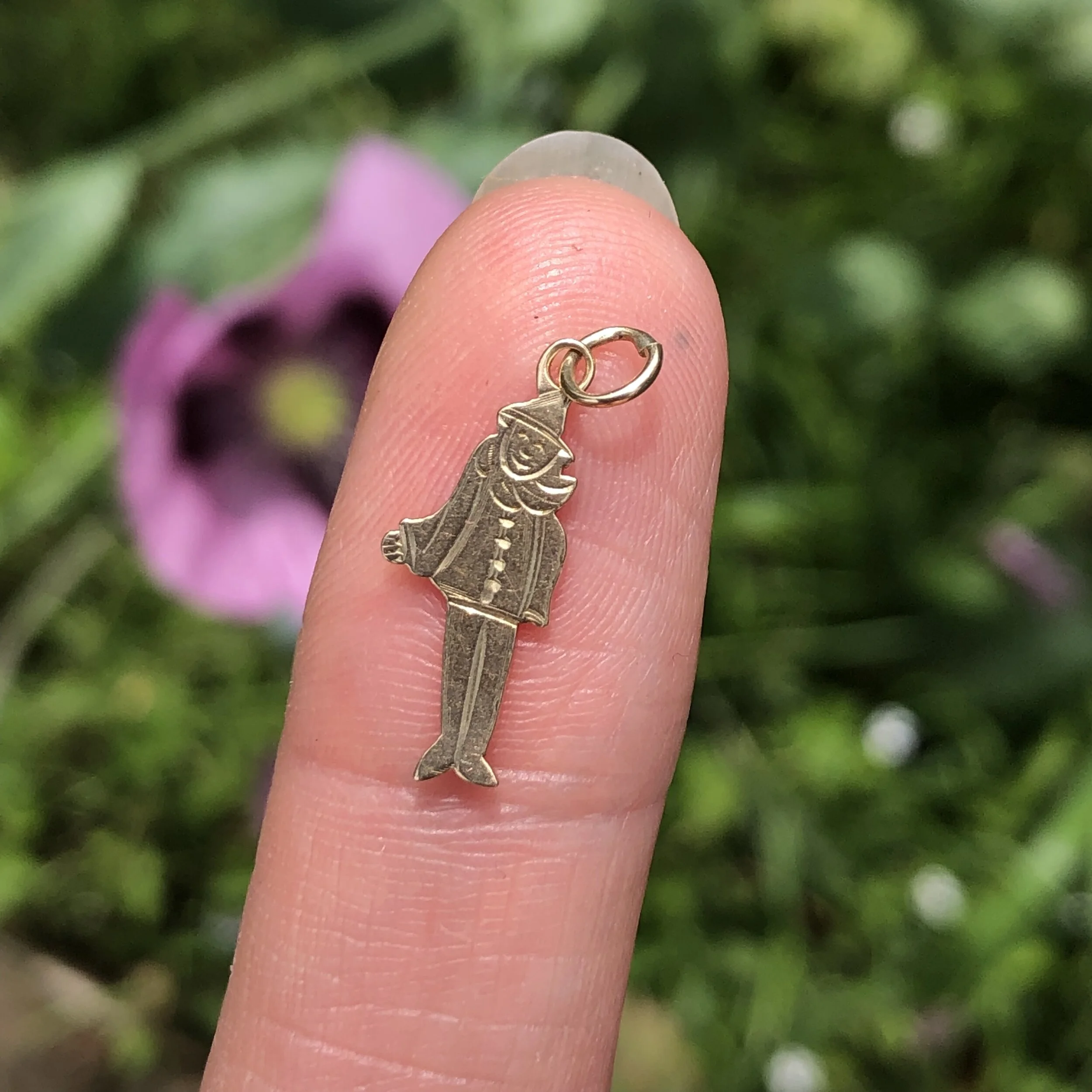 Vintage 9ct Gold Engraved Clown Charm/Pendant