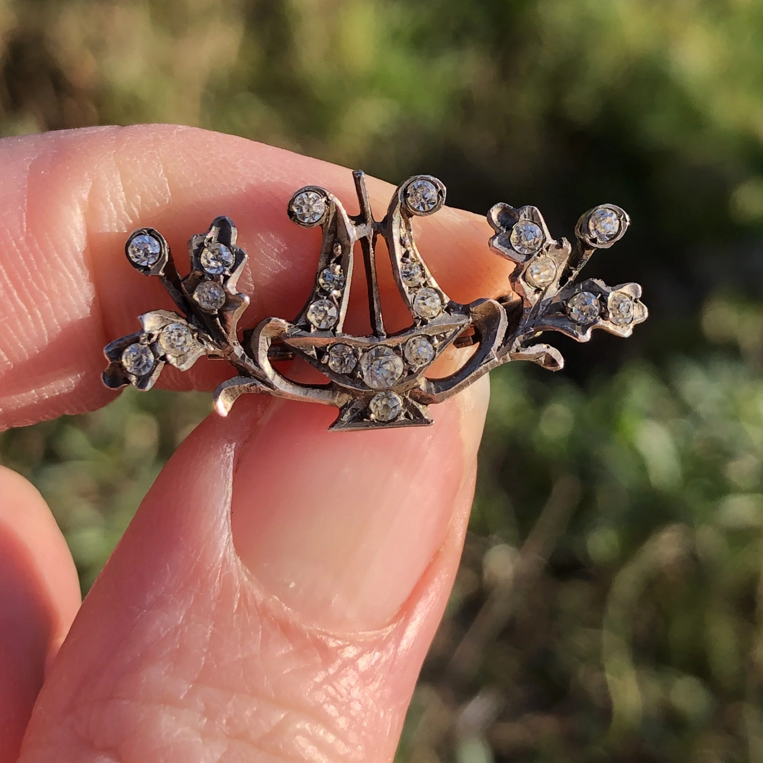 Victorian Silver Paste Irish Lyre Harp & Oak Leaves Brooch
