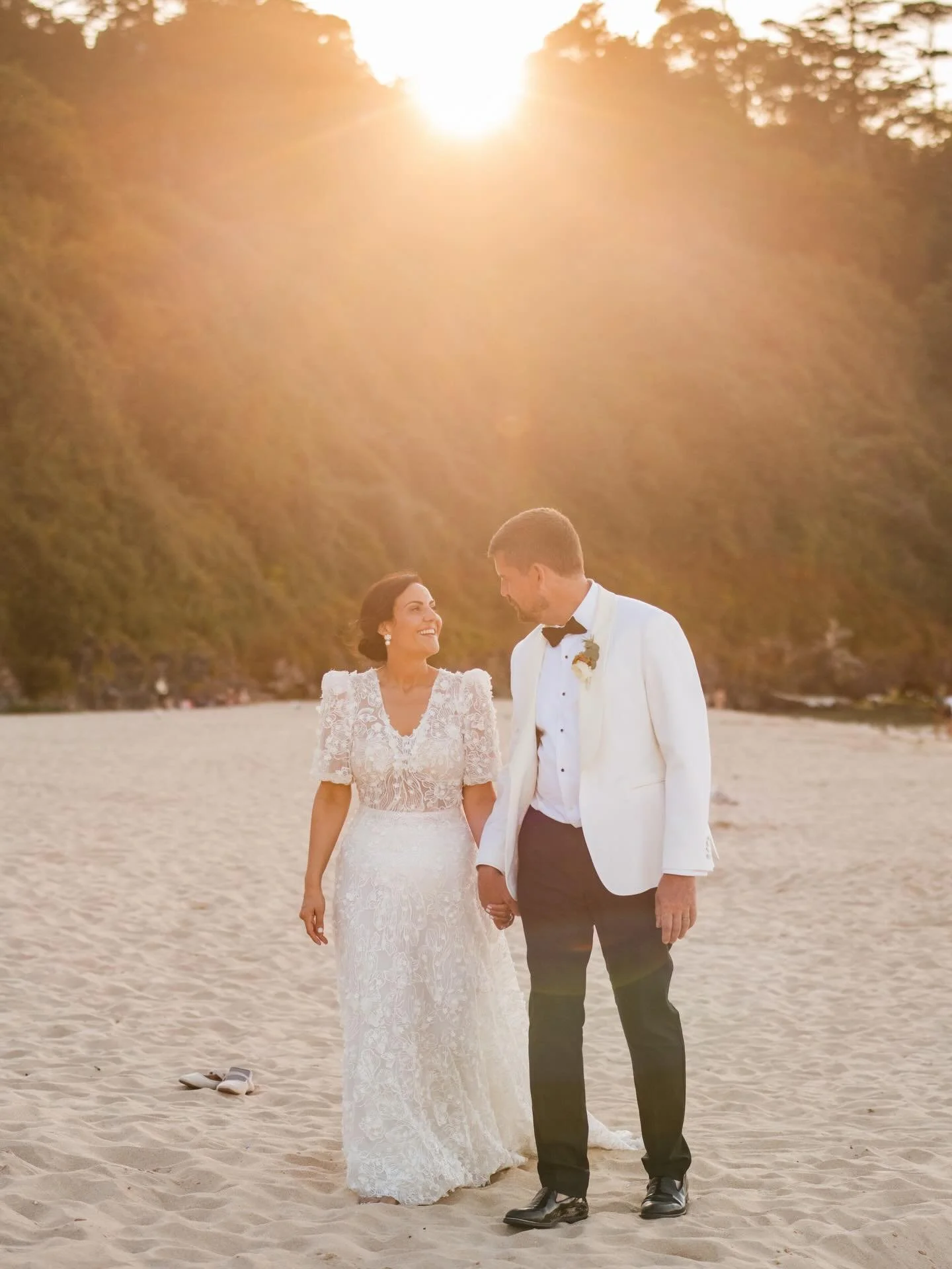 So good to meet everyone at the @carbisbayweddings inspiration day last weekend, will be shooting my 2nd wedding of the year there next Friday 🤙📸

#carbisbay#weddingphotographer