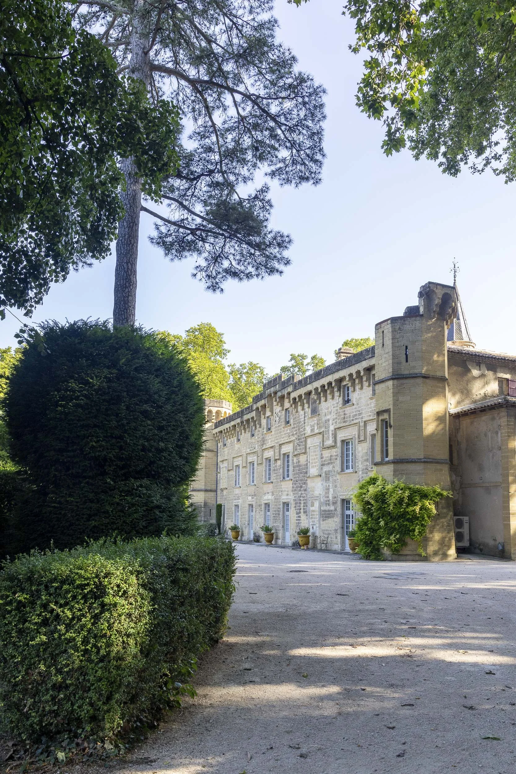 chateau-de-beauregard-wedding-photographer-001.JPG
