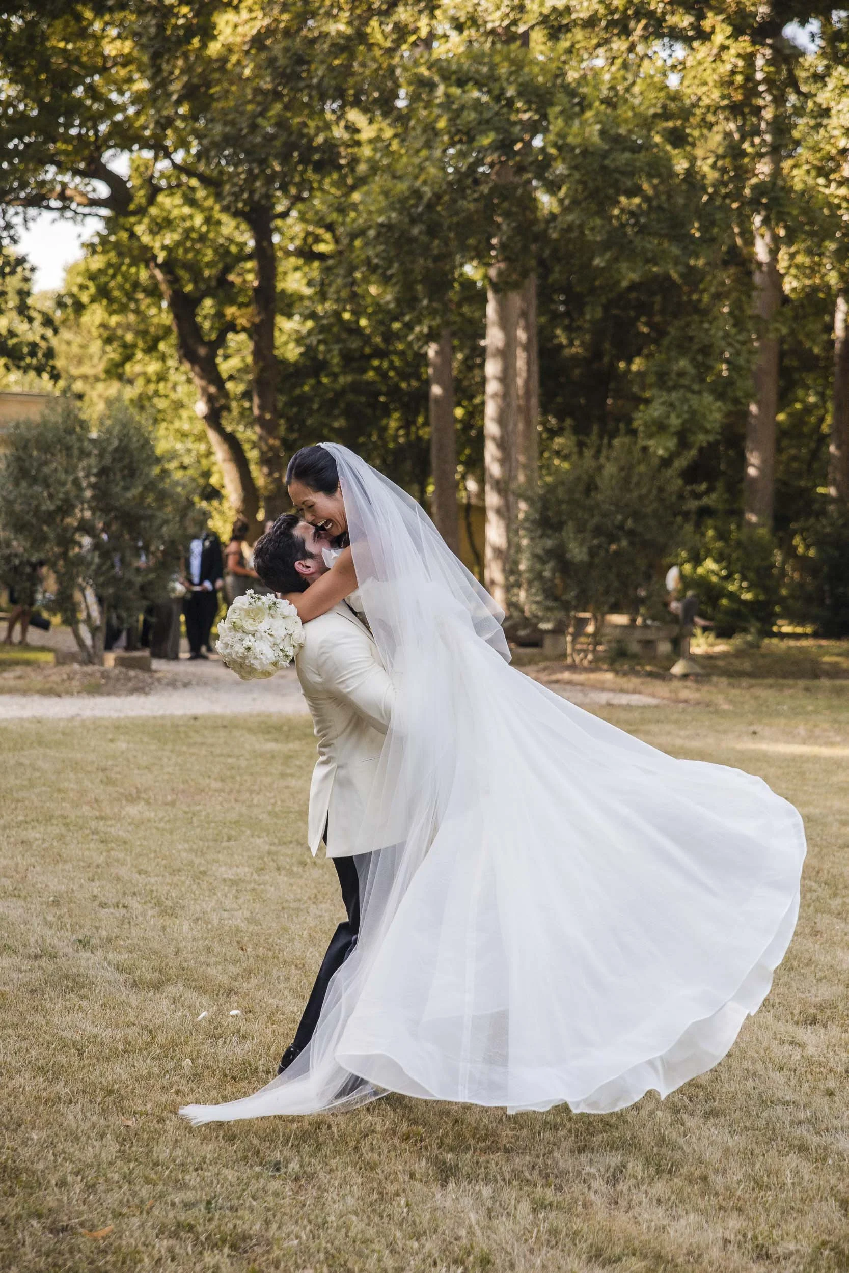 chateau-de-beauregard-wedding-photographer-045.JPG