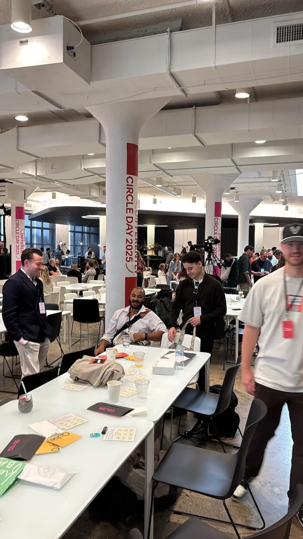 event-circle-day-salle.JPG