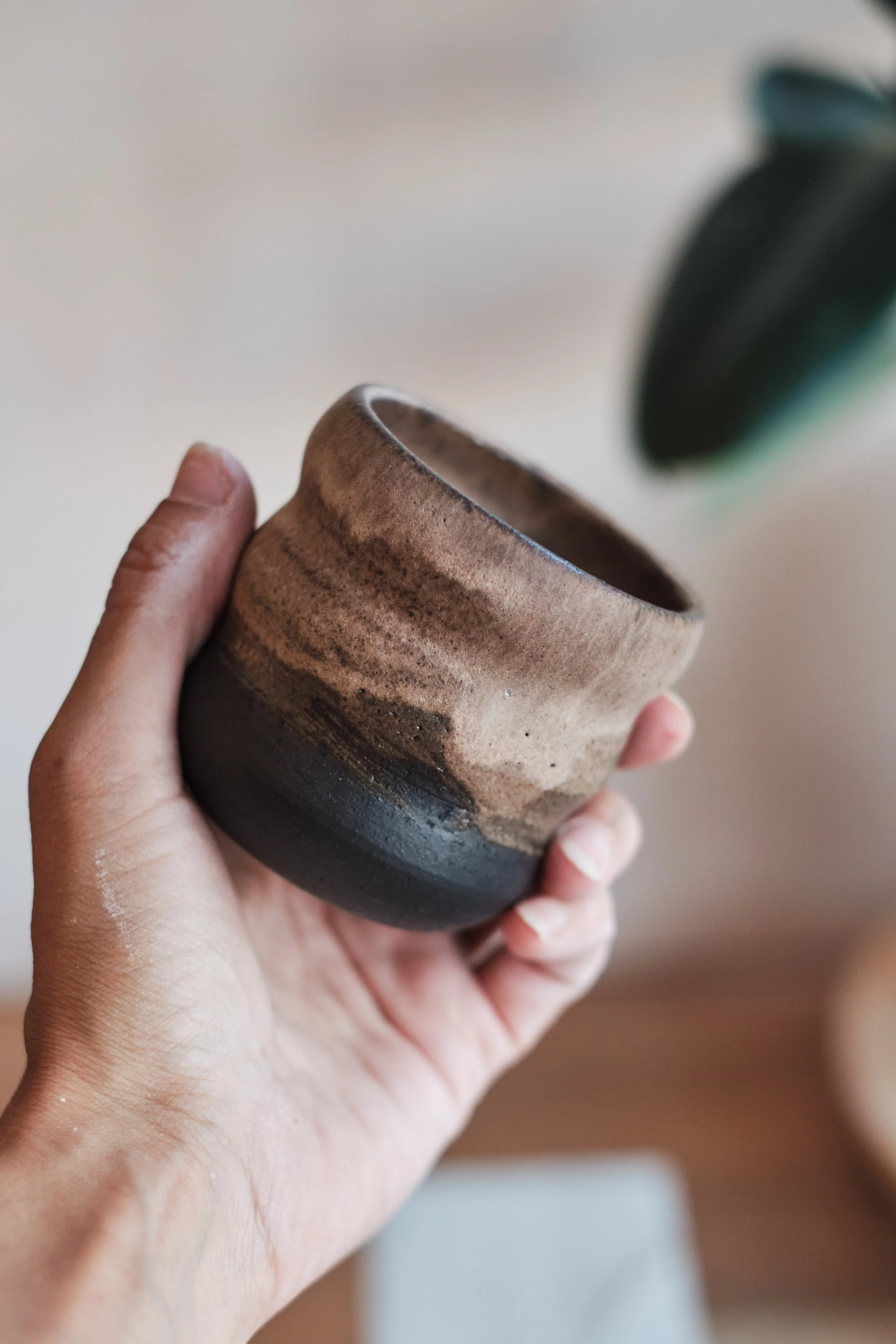 file STUDIO ROKA - handmade ceramics Zürich-sandstone wavy cup 3.jpg