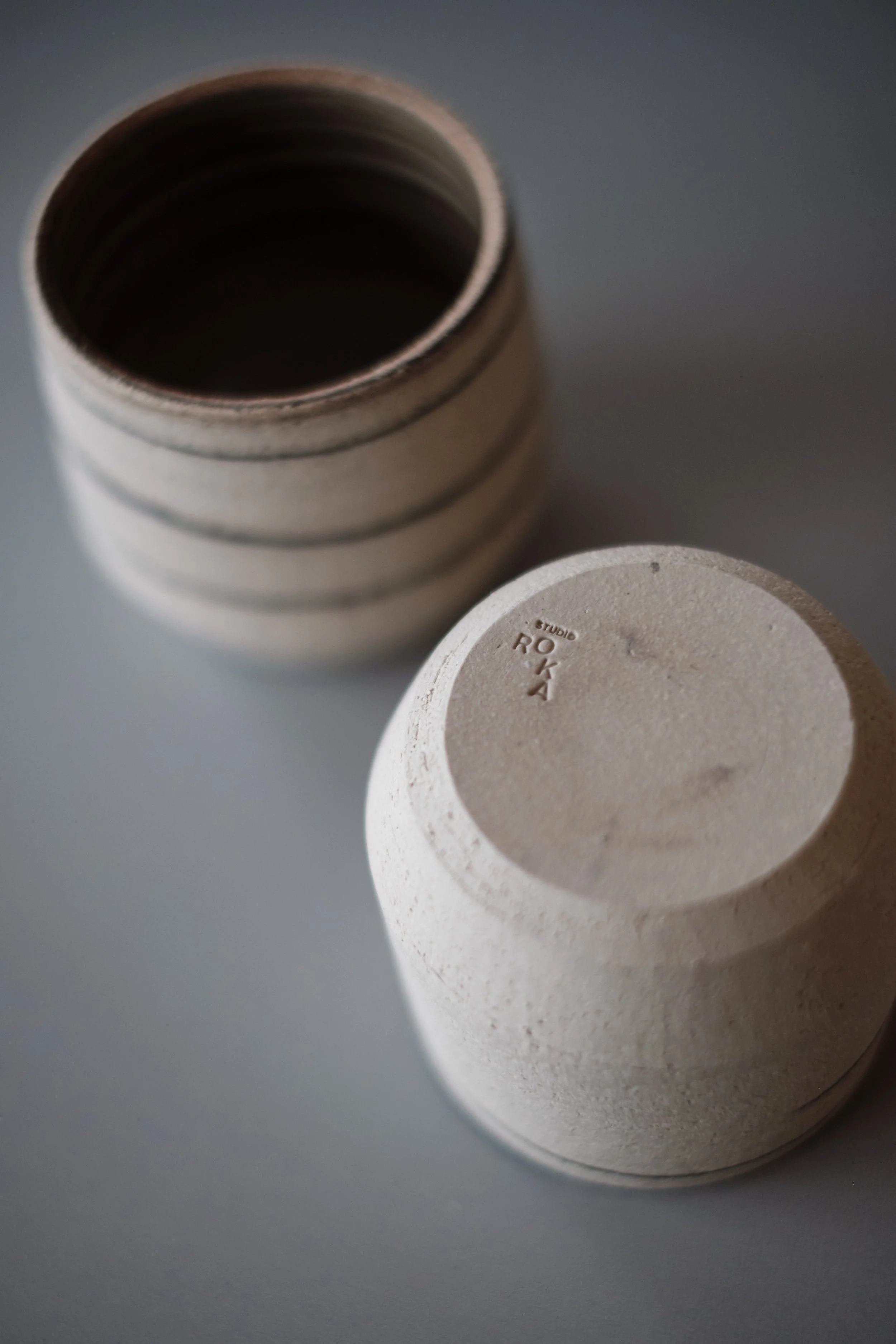 file STUDIO ROKA  - SWIRL CUPS TUMBLERS LIGHT 4.jpg