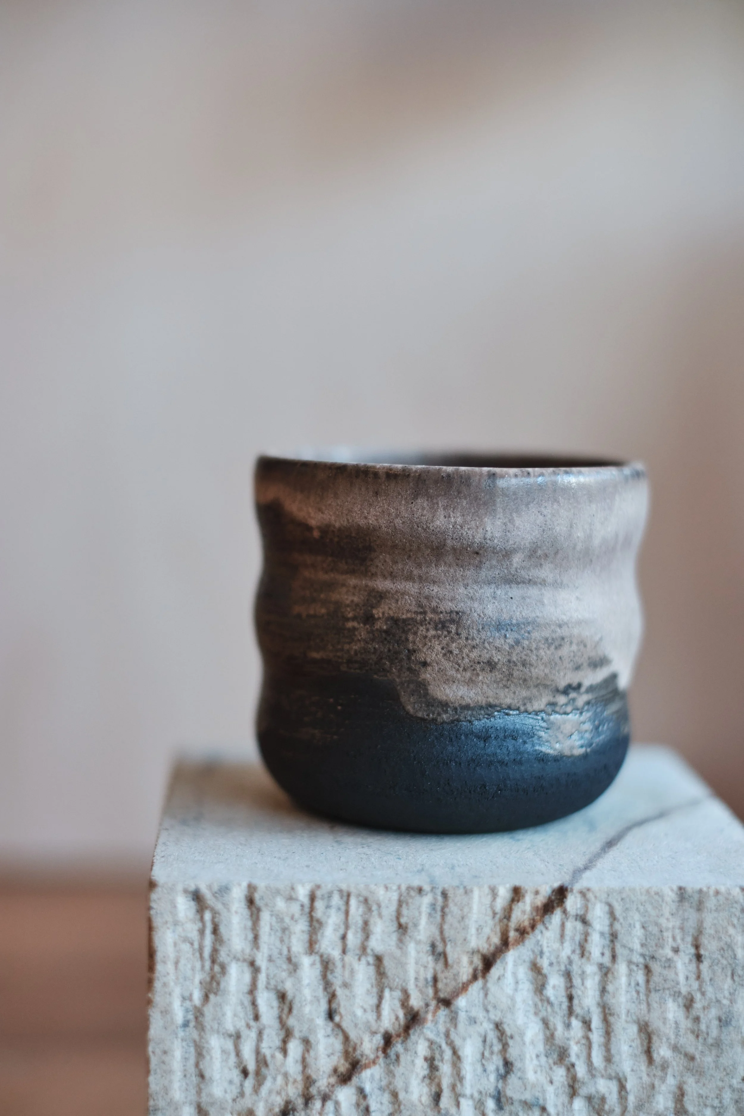 file STUDIO ROKA - handmade ceramics Zürich-sandstone wavy cup 1.jpg