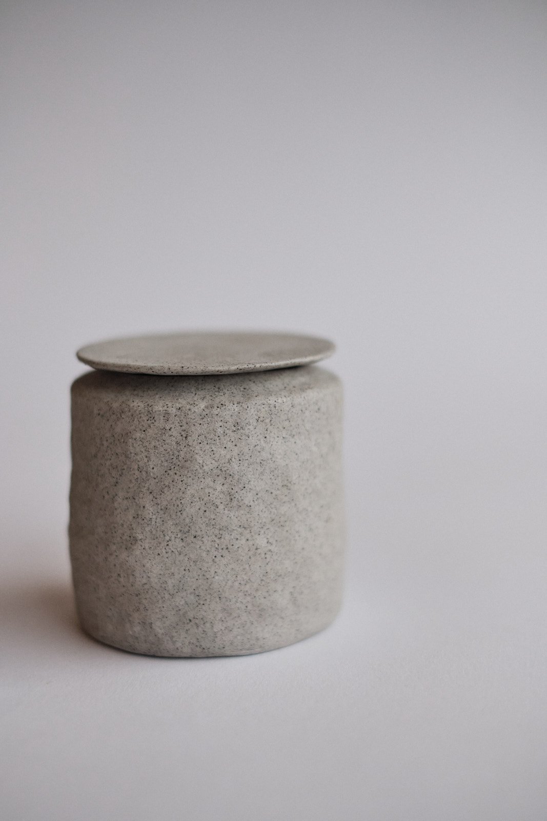 file STUDIO ROKA JAR WITH LID GREY PORCELAIN HANDBUILD 1.jpg